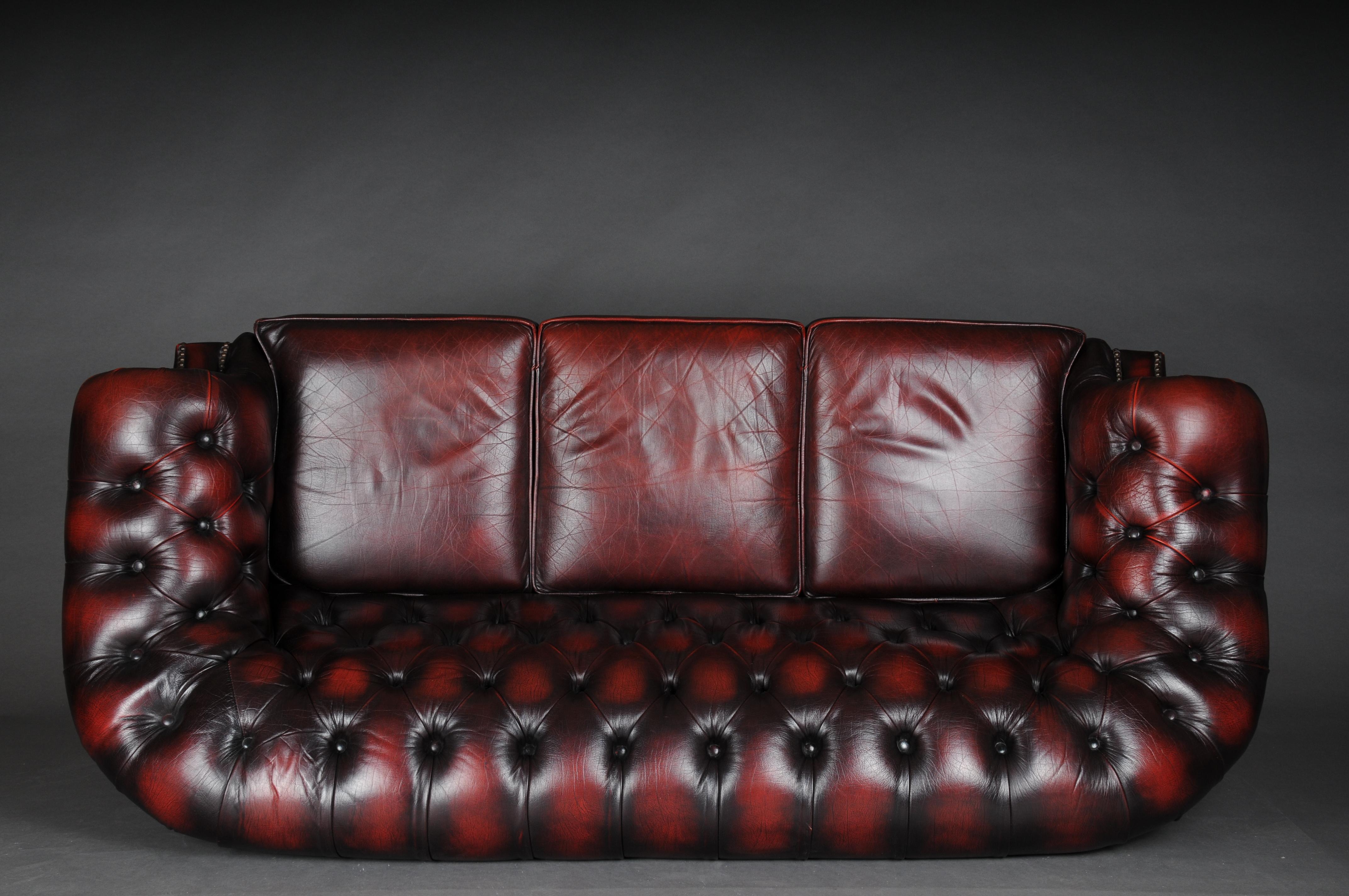 Exclusive 3 Seater Chesterfield Couch/Sofa Bordeaux Red, England For