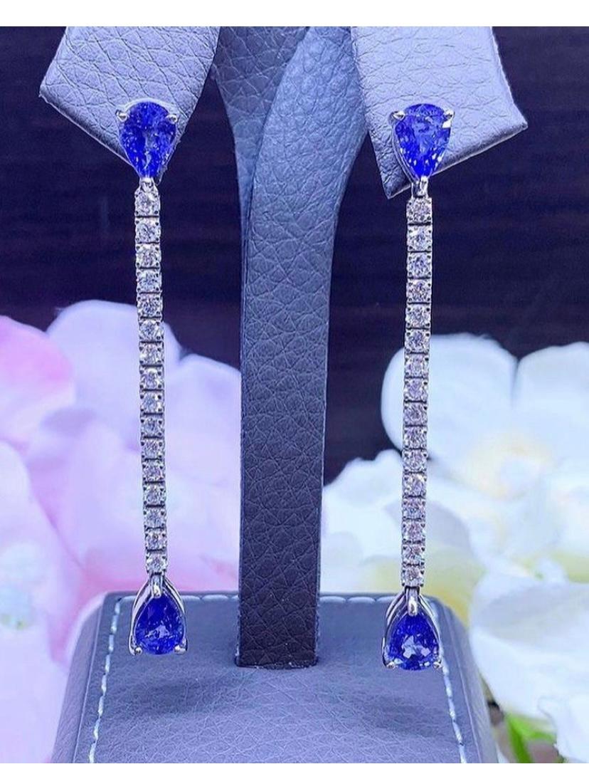 Contemporary Exclusive 5, 74 Ceylon Sapphires and Diamonds on Tennis Earrings For Sale