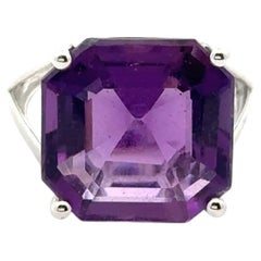 Exclusive Amethyst 18K White Gold Ring for Her