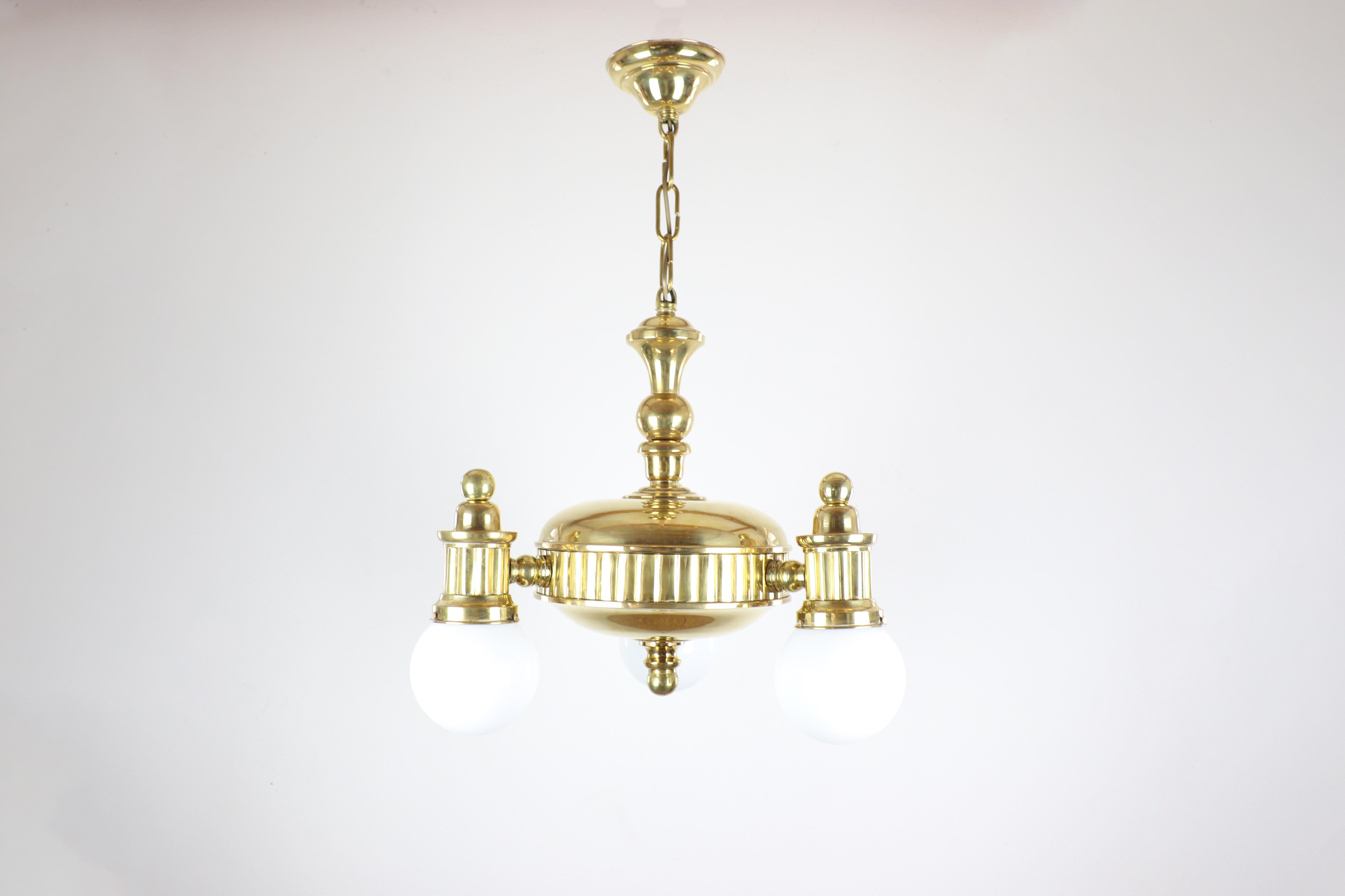 Exclusive Art Deco Chandelier with Swivel Arms 'Three-Arm Design' For Sale 2