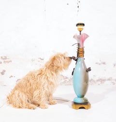 Exclusive Art Nouveau Table lamp with Bronze Fly and Hop Leaves