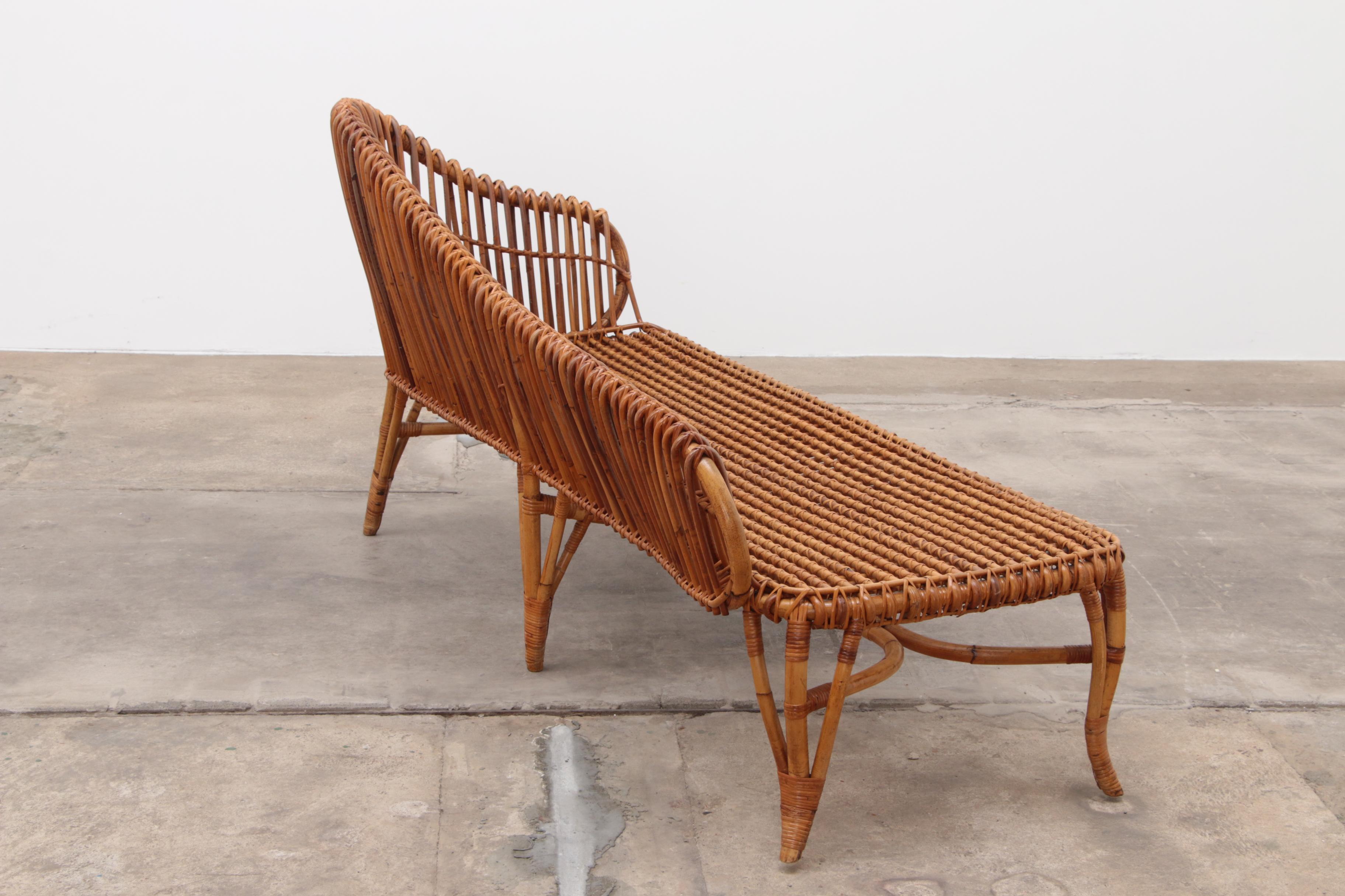 Exclusive Bamboo and Rattan Chaise Lounge Attributed to Franco Albini For Sale 6