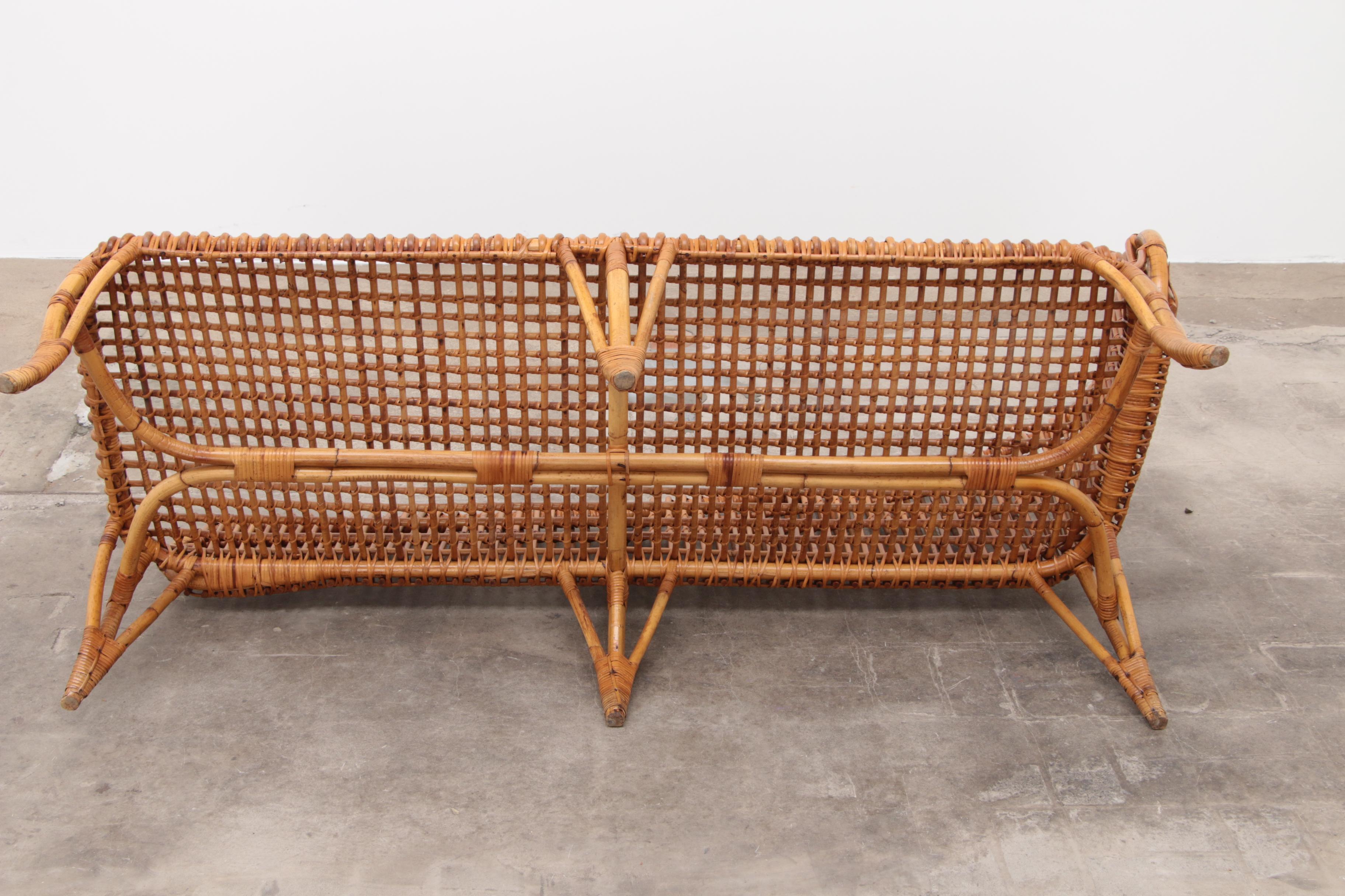 Exclusive Bamboo and Rattan Chaise Lounge Attributed to Franco Albini For Sale 12