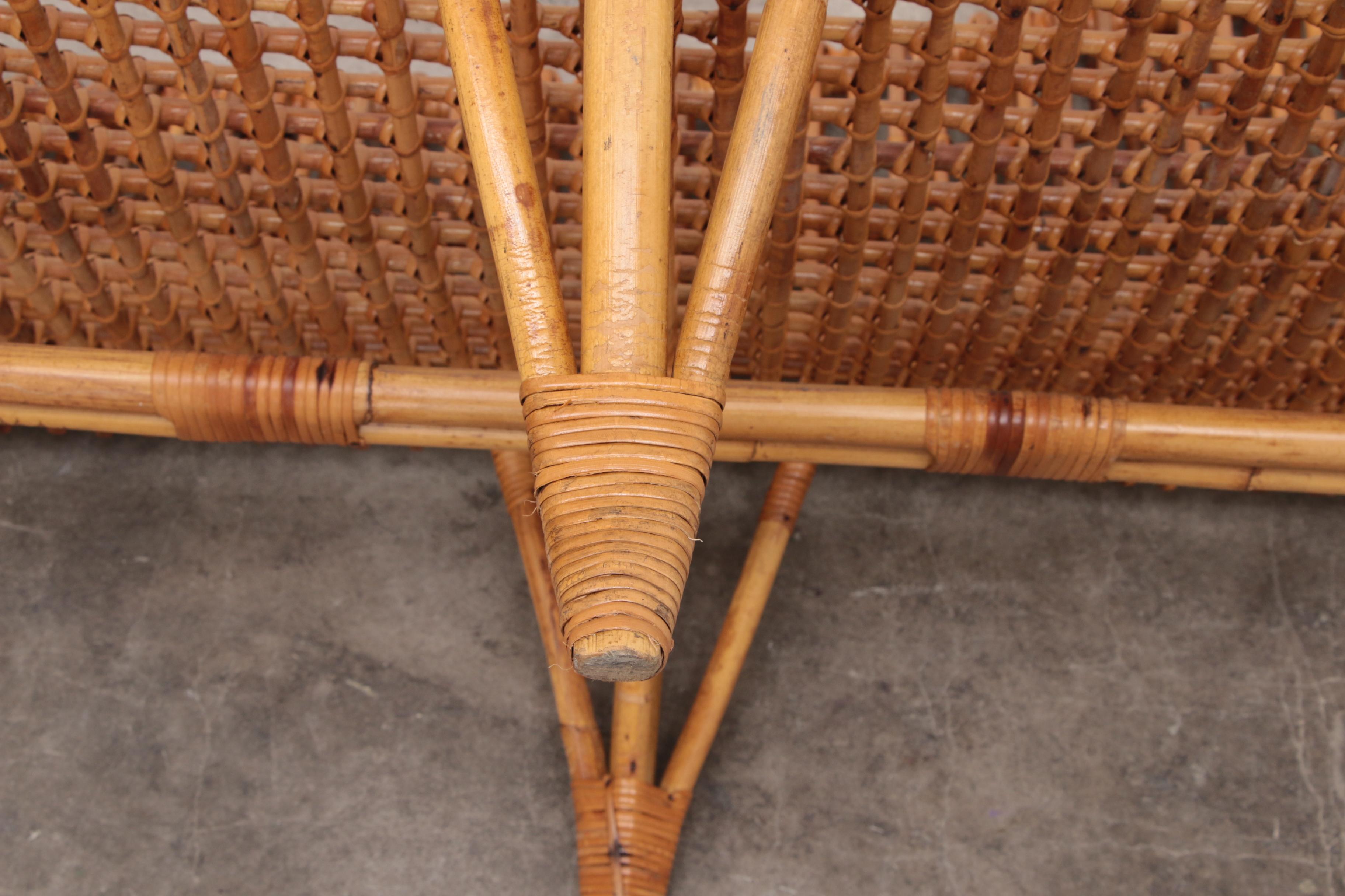 Exclusive Bamboo and Rattan Chaise Lounge Attributed to Franco Albini For Sale 13