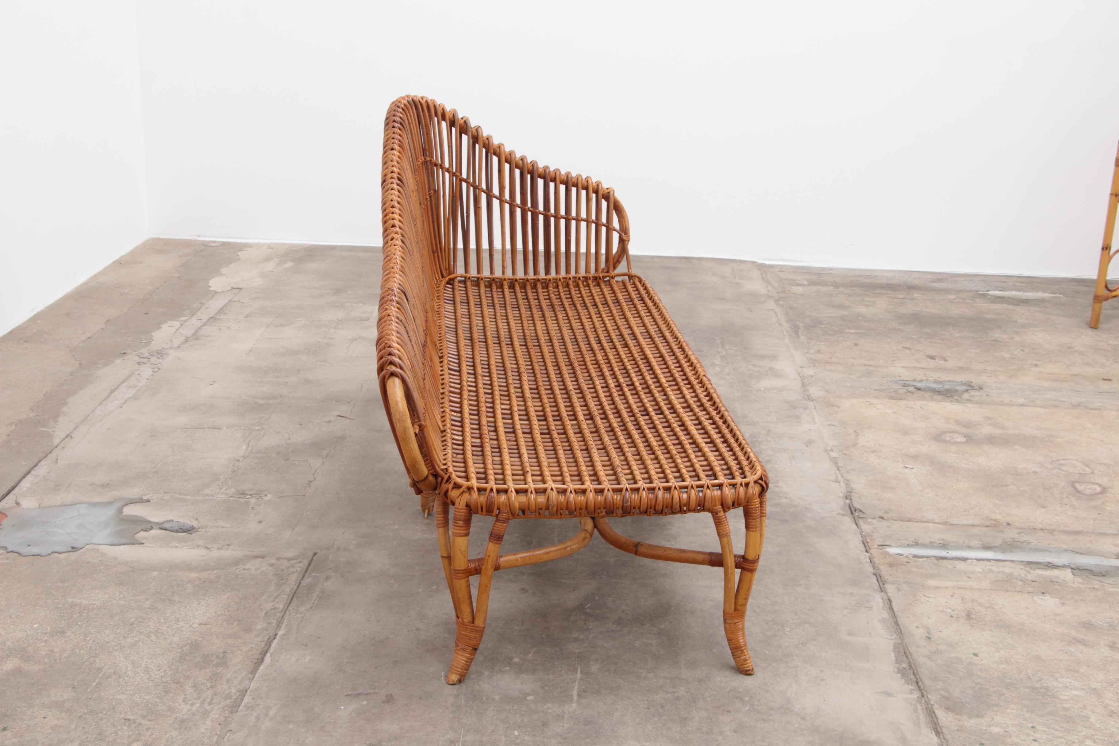 Mid-20th Century Exclusive Bamboo and Rattan Chaise Lounge Attributed to Franco Albini For Sale