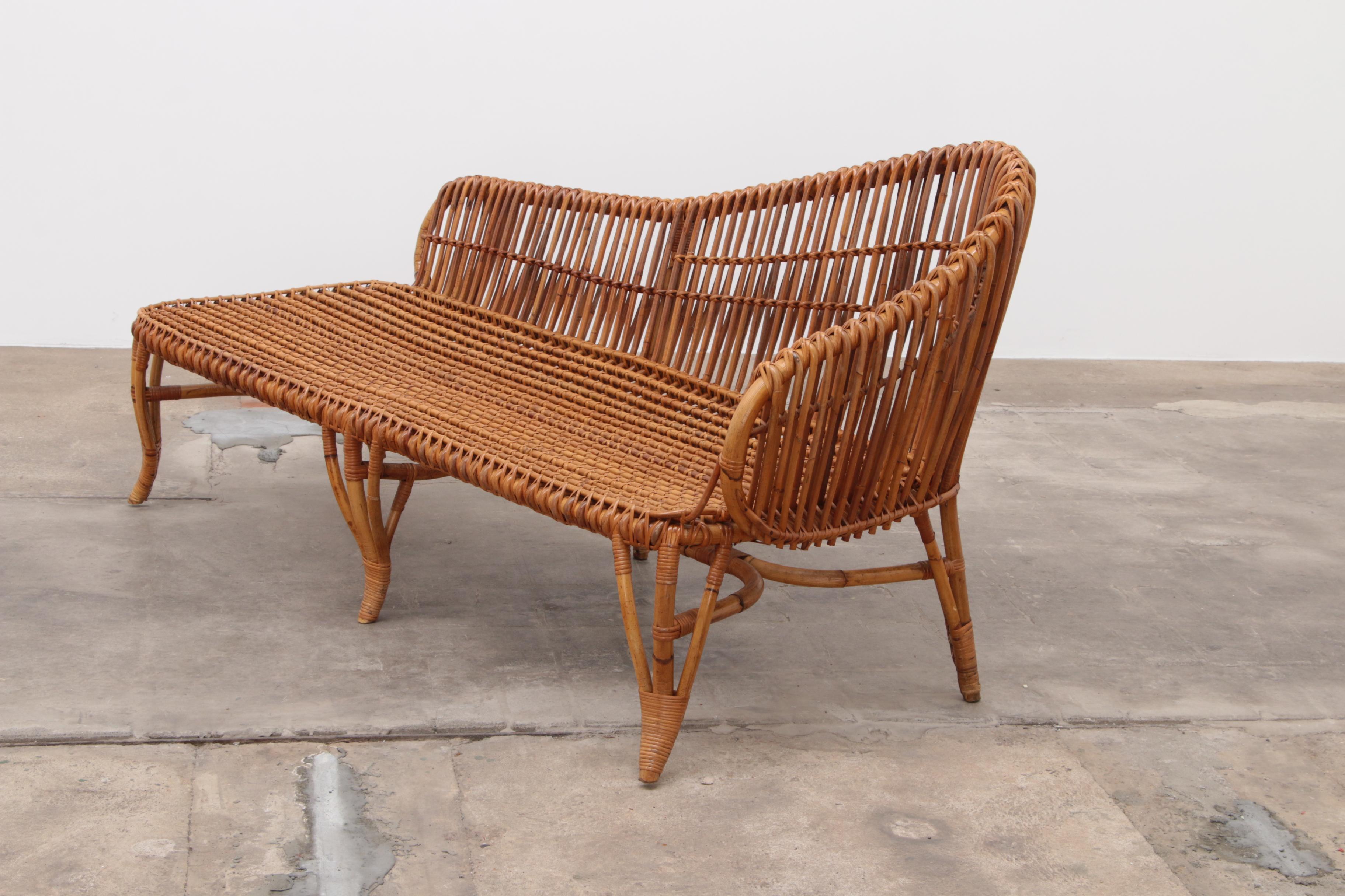 Exclusive Bamboo and Rattan Chaise Lounge Attributed to Franco Albini For Sale 1