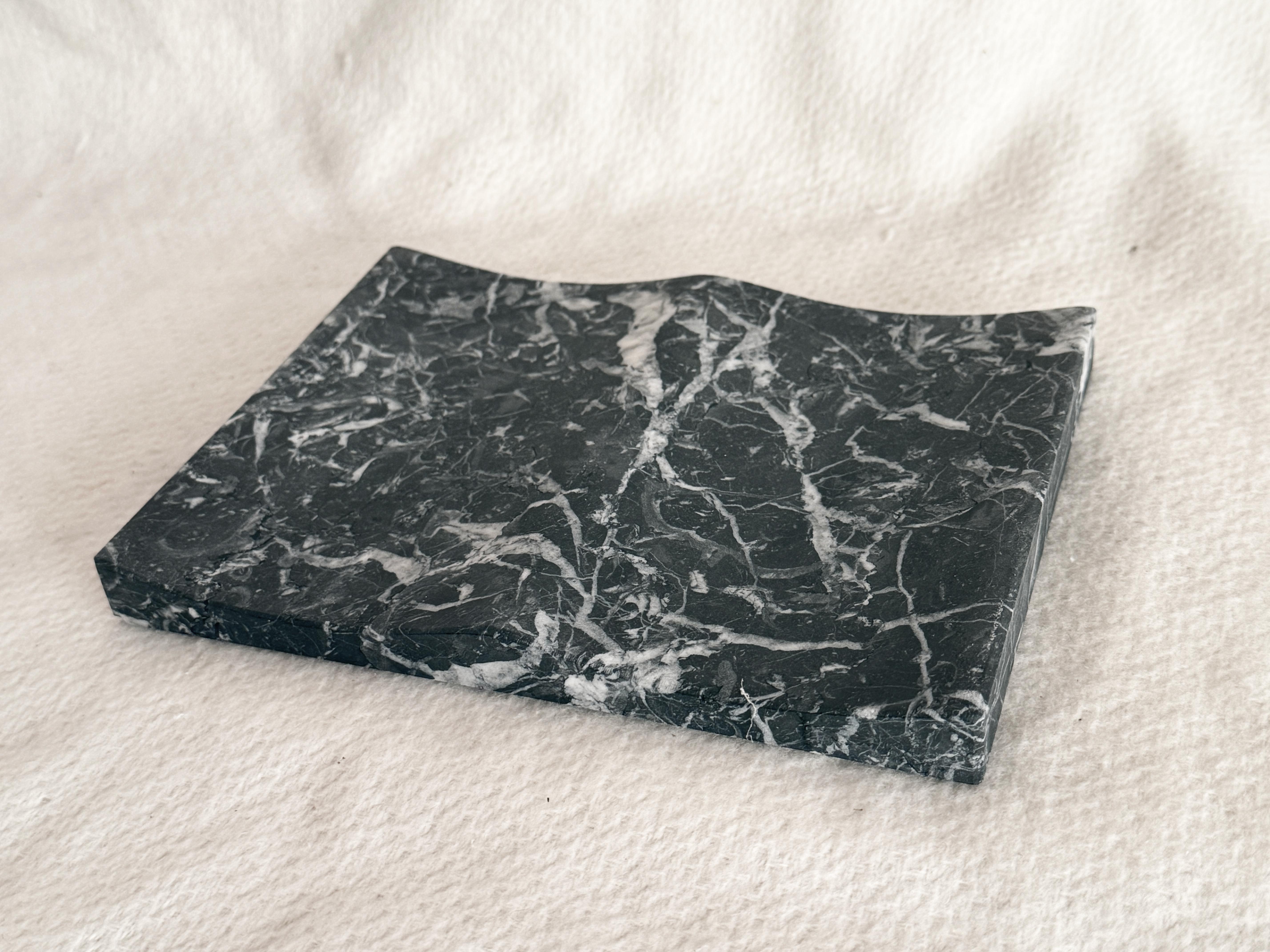 Exclusive Black Marquina Marble Luxury Jewelry Tray Double Vide-Poche Design For Sale 2