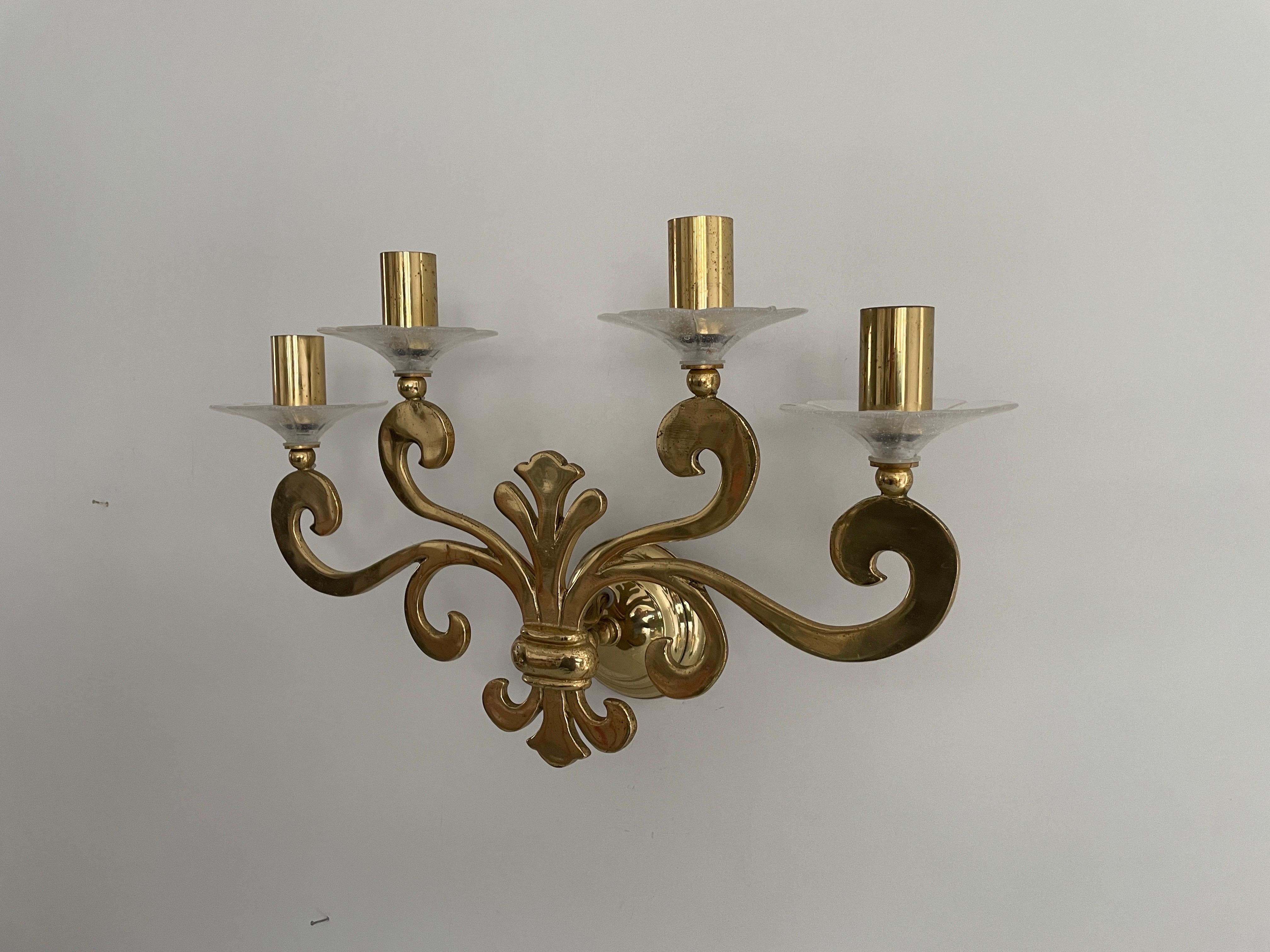 Exclusive Brass 4-armed Single Sconce by Hans Möller, 1960s, Germany

Sculptural very elegant rare heavy wall lamp. 

It is very ideal and suitable for all living areas.

Lamp is in good condition. No damage, no crack.
Wear consistent with age and