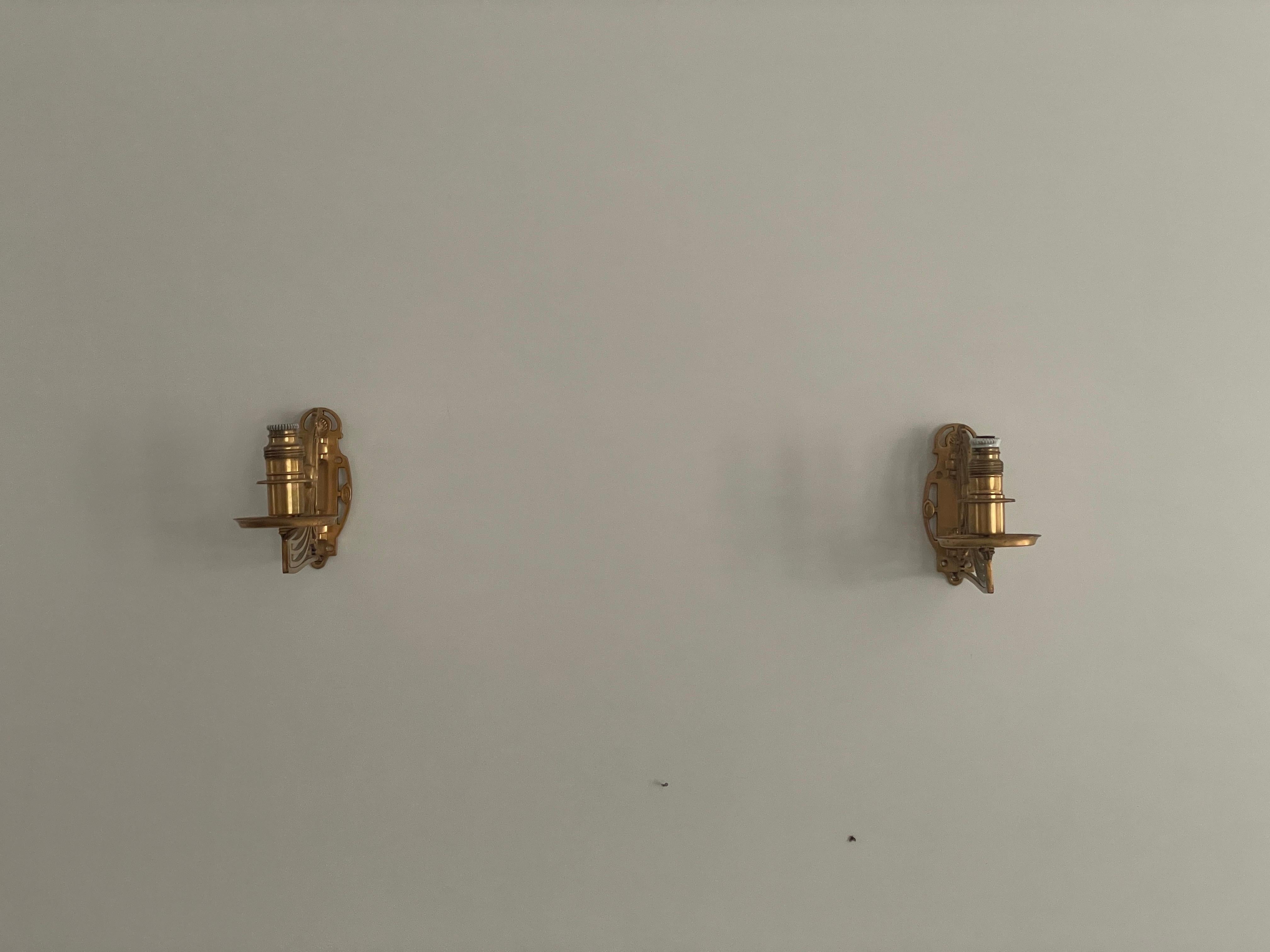 Exclusivo par de apliques Art Nouveau de latón, años 20, Alemania Alemán en venta