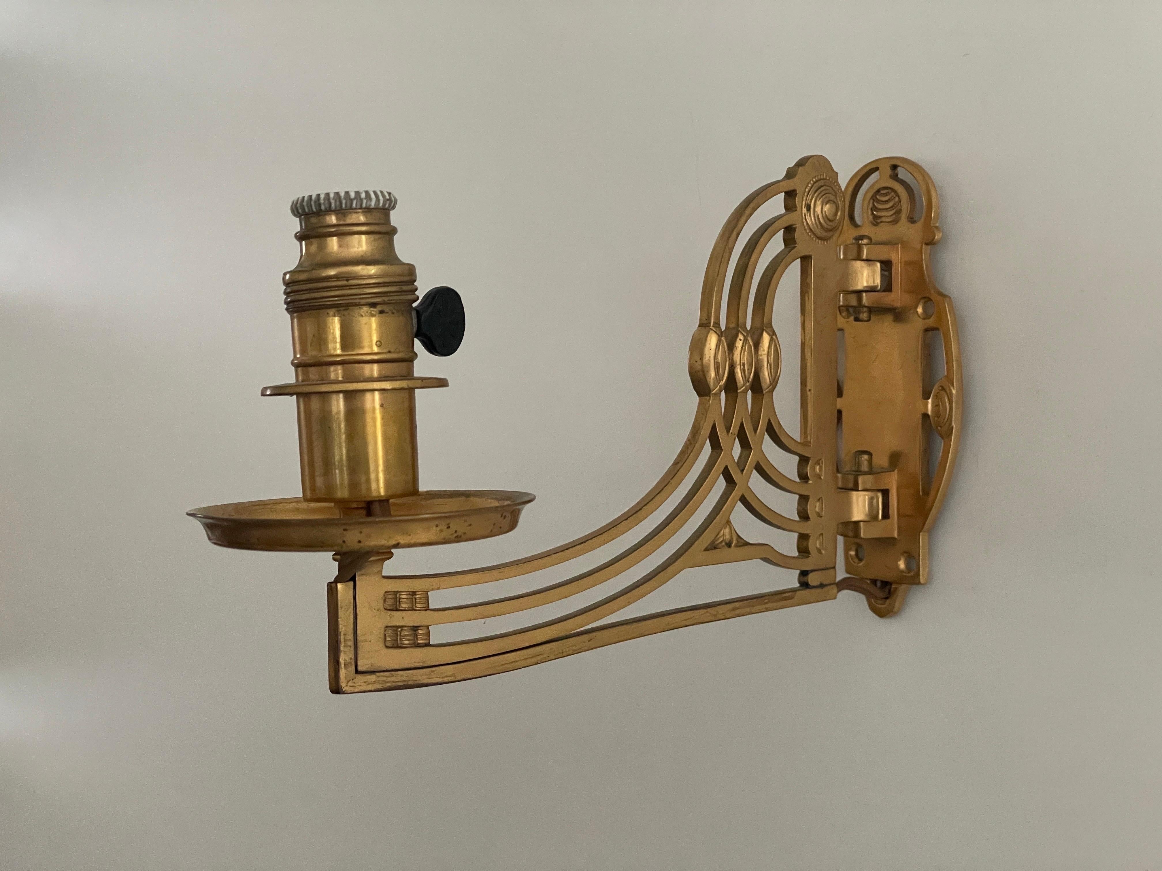 Exclusivo par de apliques Art Nouveau de latón, años 20, Alemania Latón en venta