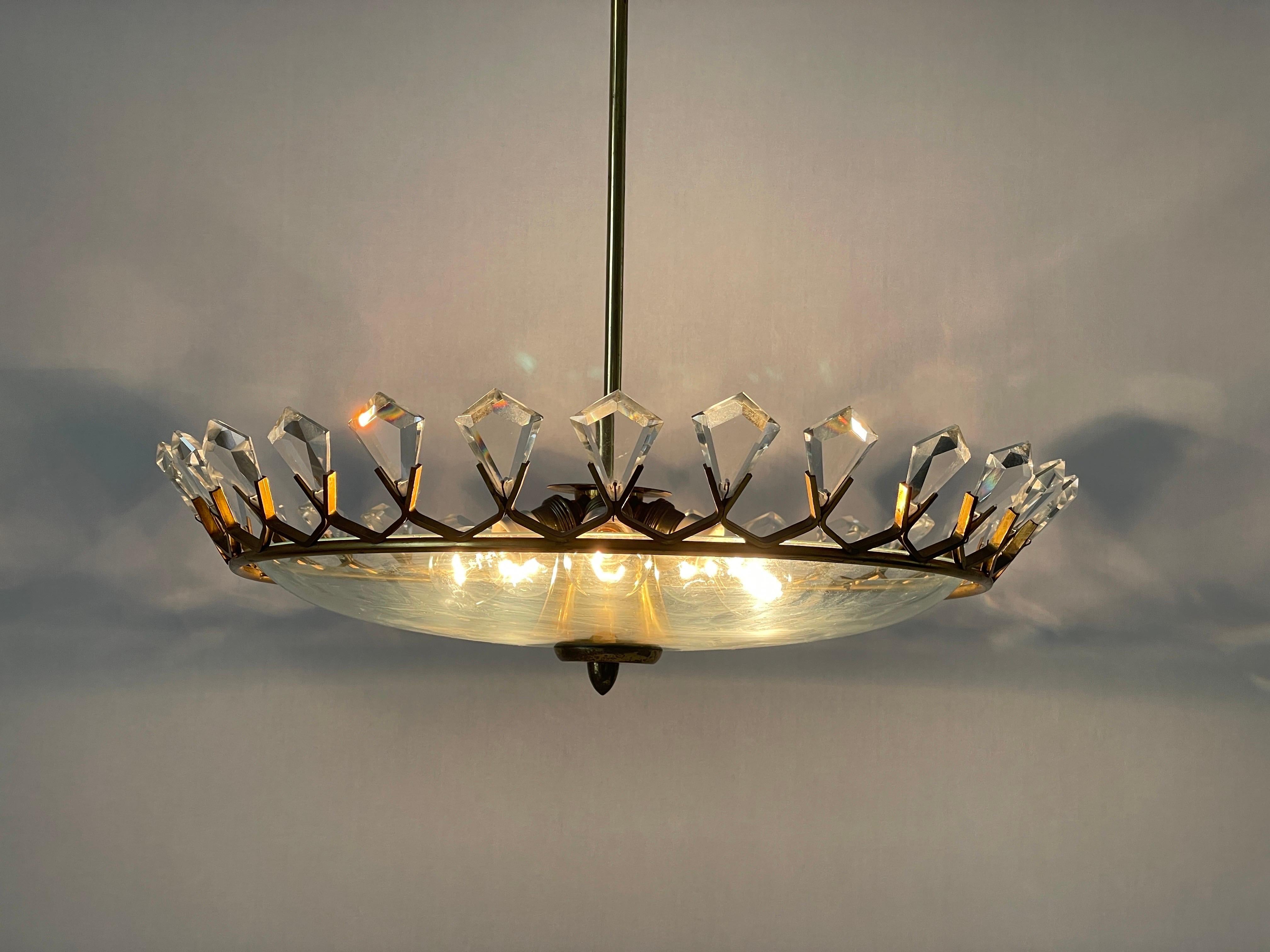 Plafonnier exclusif avec des pièces de verre en cristal en forme de diamant, années 1950, Italie en vente 8
