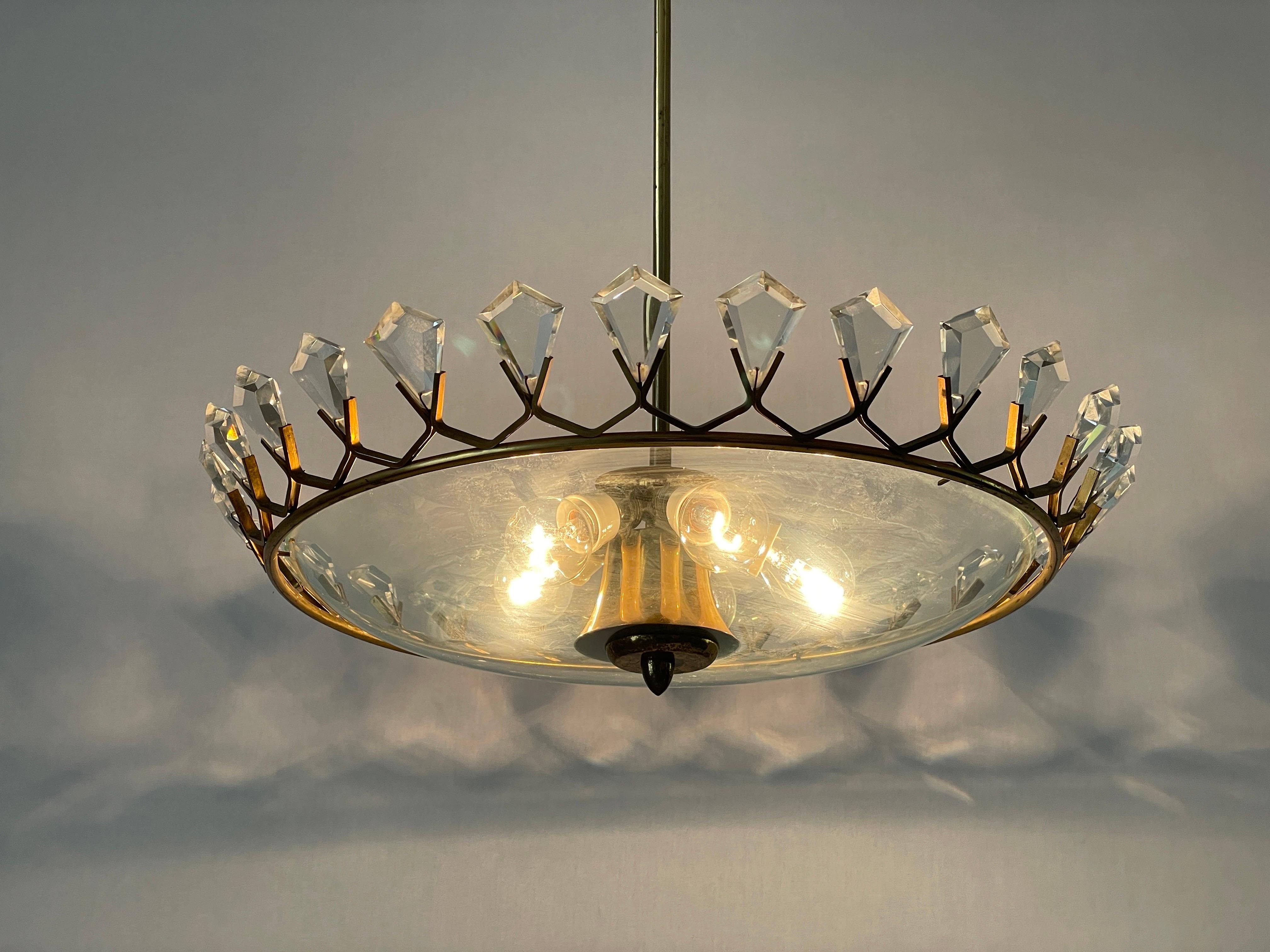 Plafonnier exclusif avec des pièces de verre en cristal en forme de diamant, années 1950, Italie en vente 10