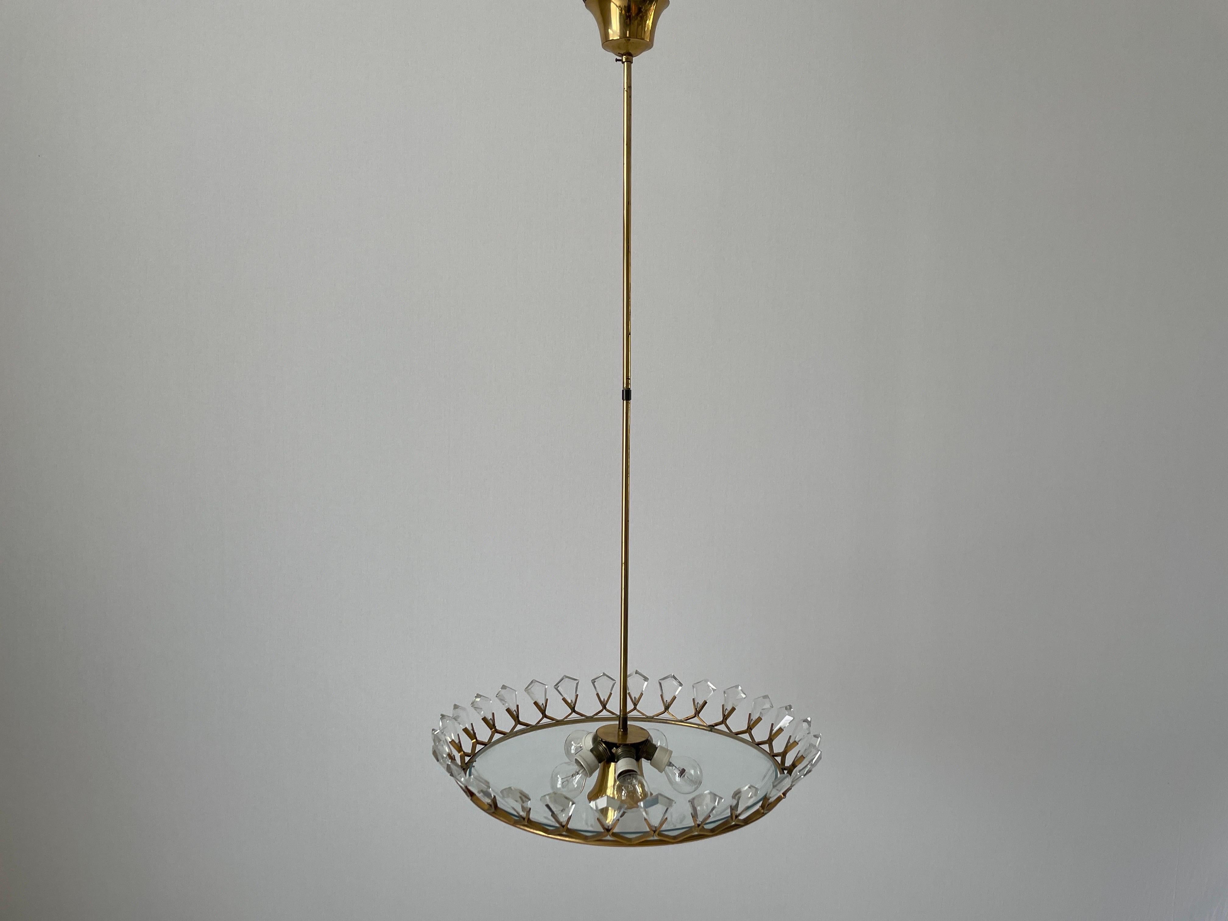 Mid-Century Modern Plafonnier exclusif avec des pièces de verre en cristal en forme de diamant, années 1950, Italie en vente