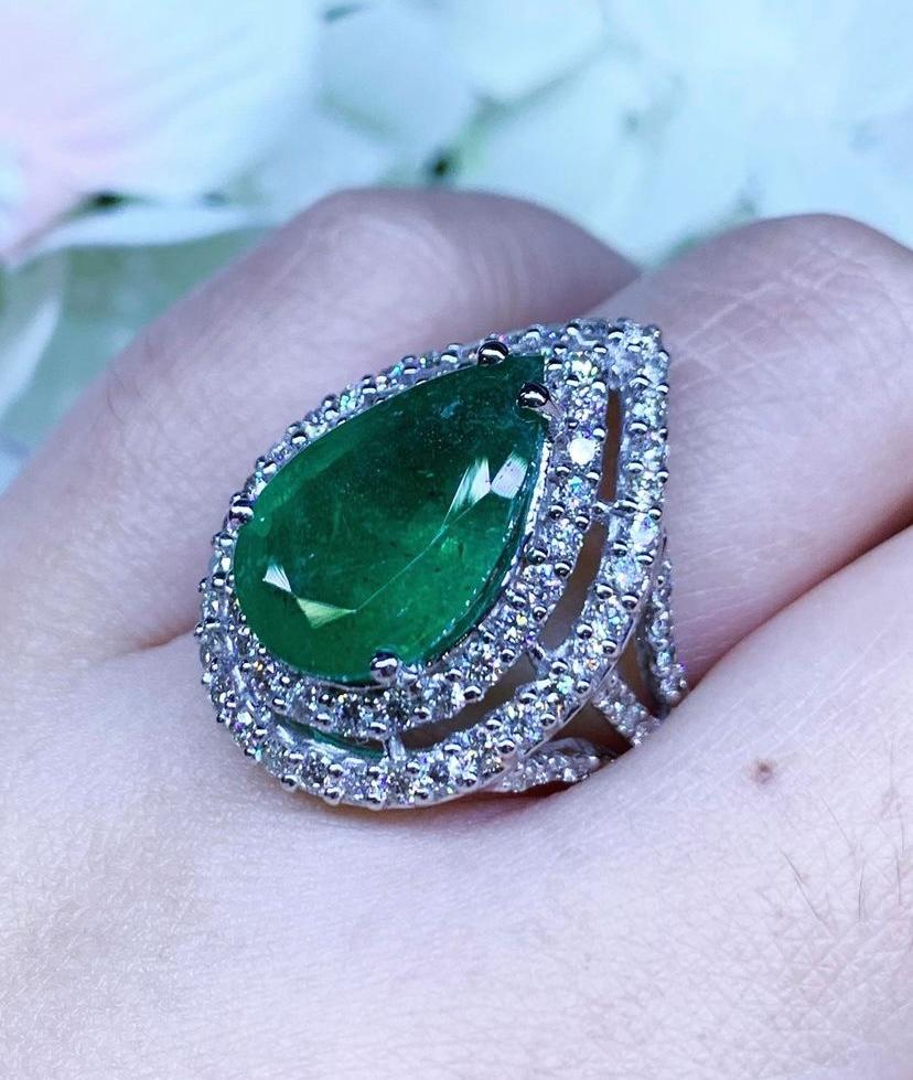 Contemporary Exclusive Certified Ct 6, 74 of Zambia Emerald and Diamonds on Ring For Sale
