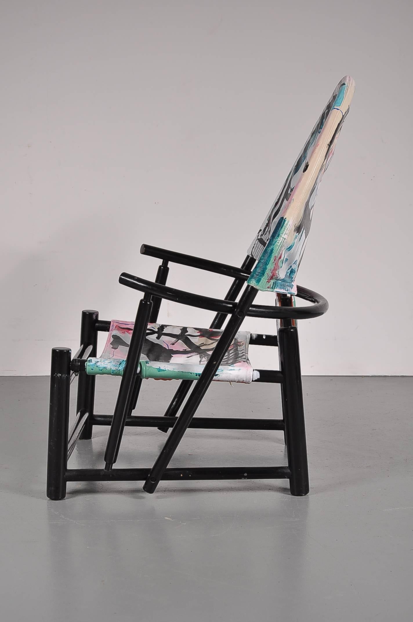 A unique version of the Hoop chair, created as collaboration between seller and Dutch artist Narouz Moltzer in the Netherlands.

This one of a kind chair has been selected by seller because of it's beautiful design. It is the Hoop chair by Piero
