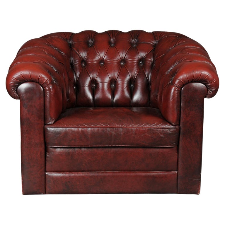 Exclusive Chesterfield Club Chair, Leather Bordeaux Red, England For Sale  at 1stDibs