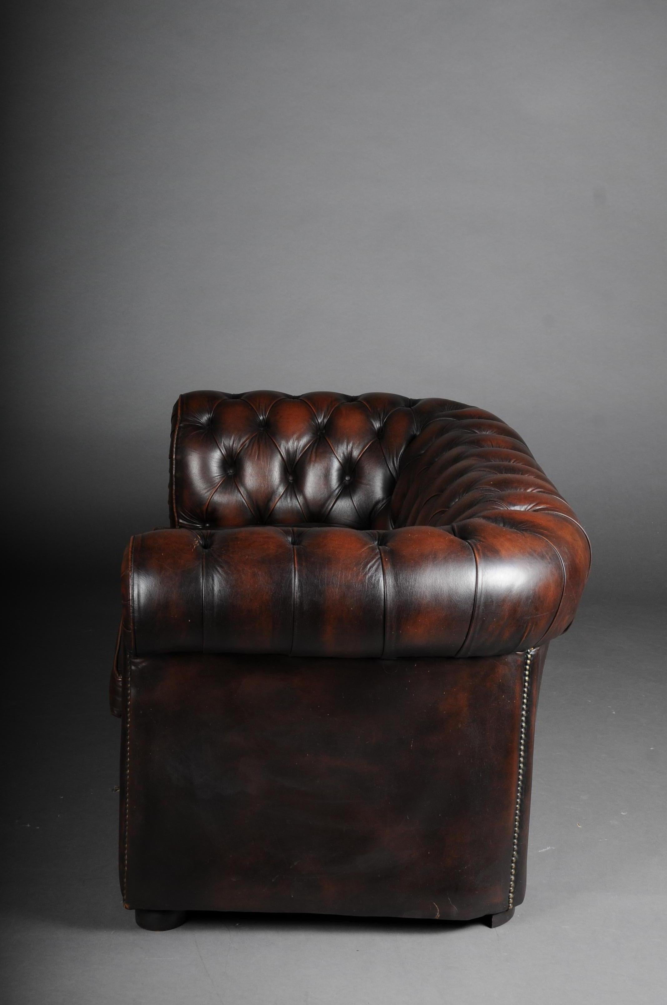 Exclusive Chesterfield Couch / Sofa, Brown 11