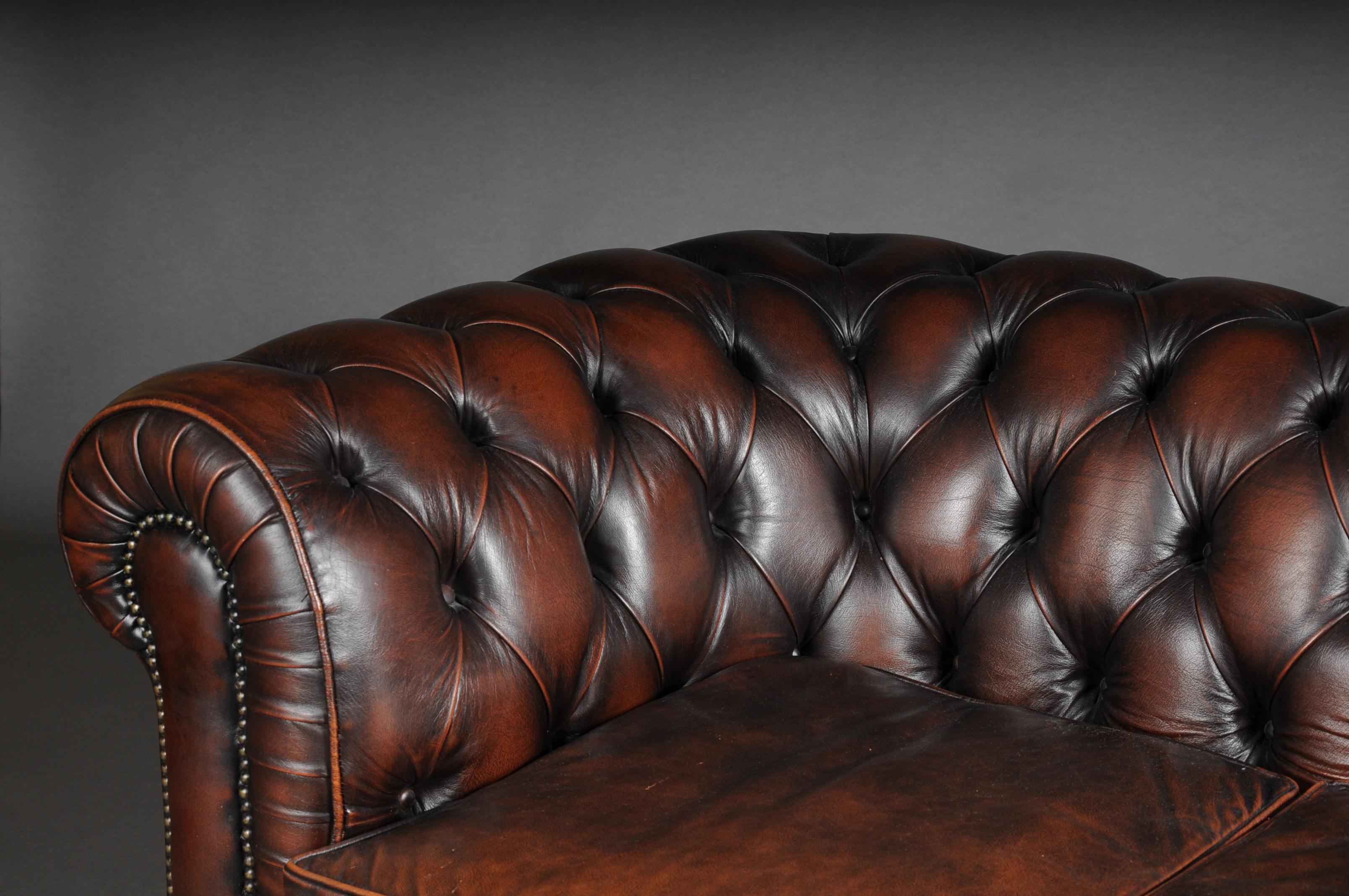 Exclusive Chesterfield Couch / Sofa, Brown 12