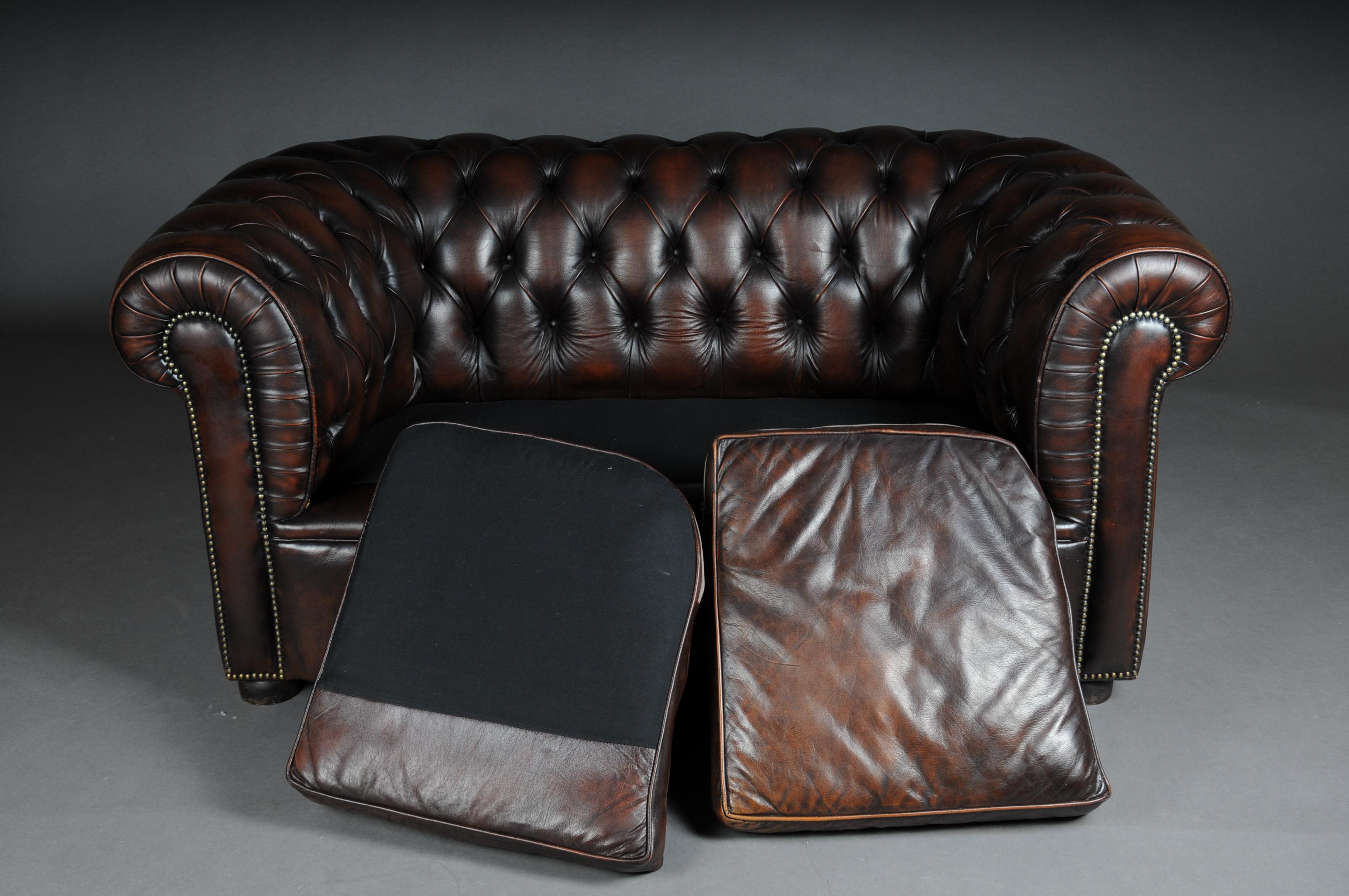 Exclusive Chesterfield Couch / Sofa, Brown 1
