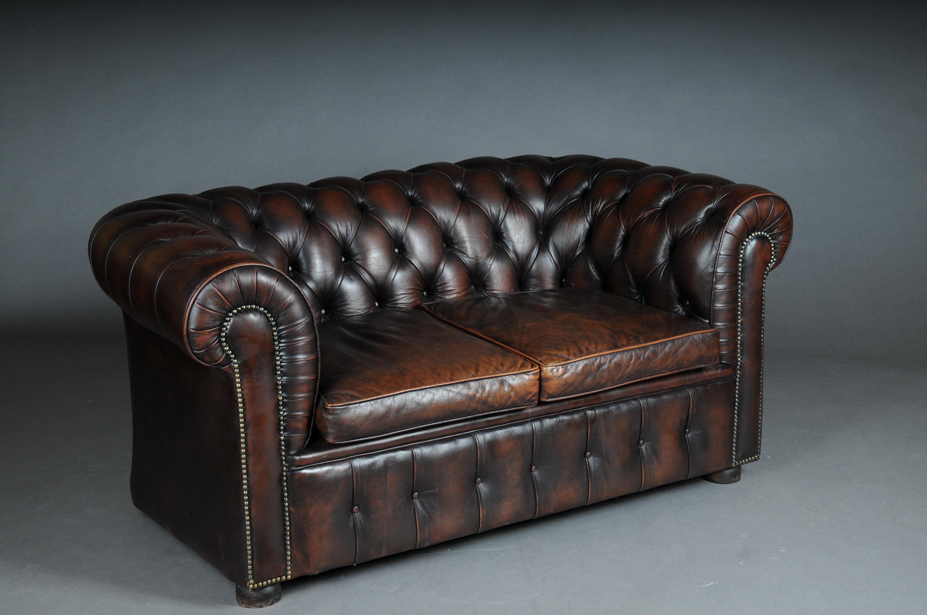 Exclusive Chesterfield Couch / Sofa, Brown 3