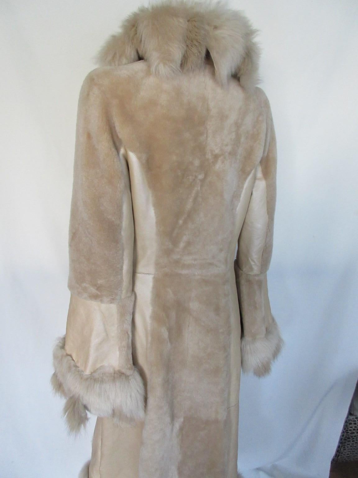 Exclusive Chique Lamb Shearling Fur Long Coat For Sale 4