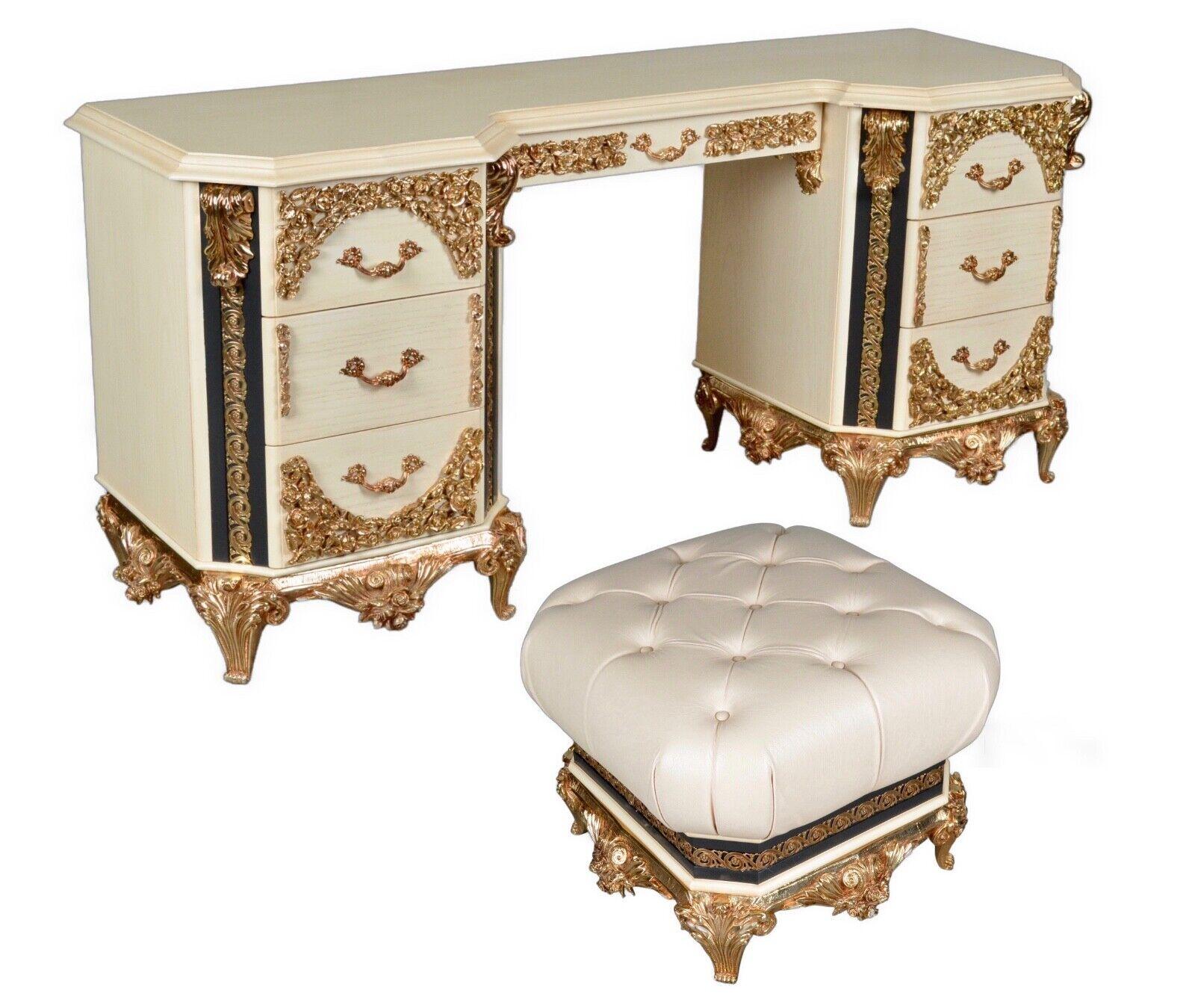 Exclusive circa 1970 Rococo Vidal Grau Footstool, Matching Furniture Available For Sale 5