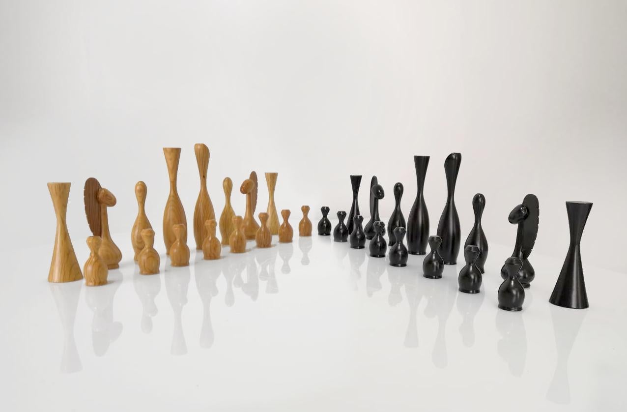 Exclusive Dadaist Chess Pieces S.XX In Good Condition In Benalmadena, ES