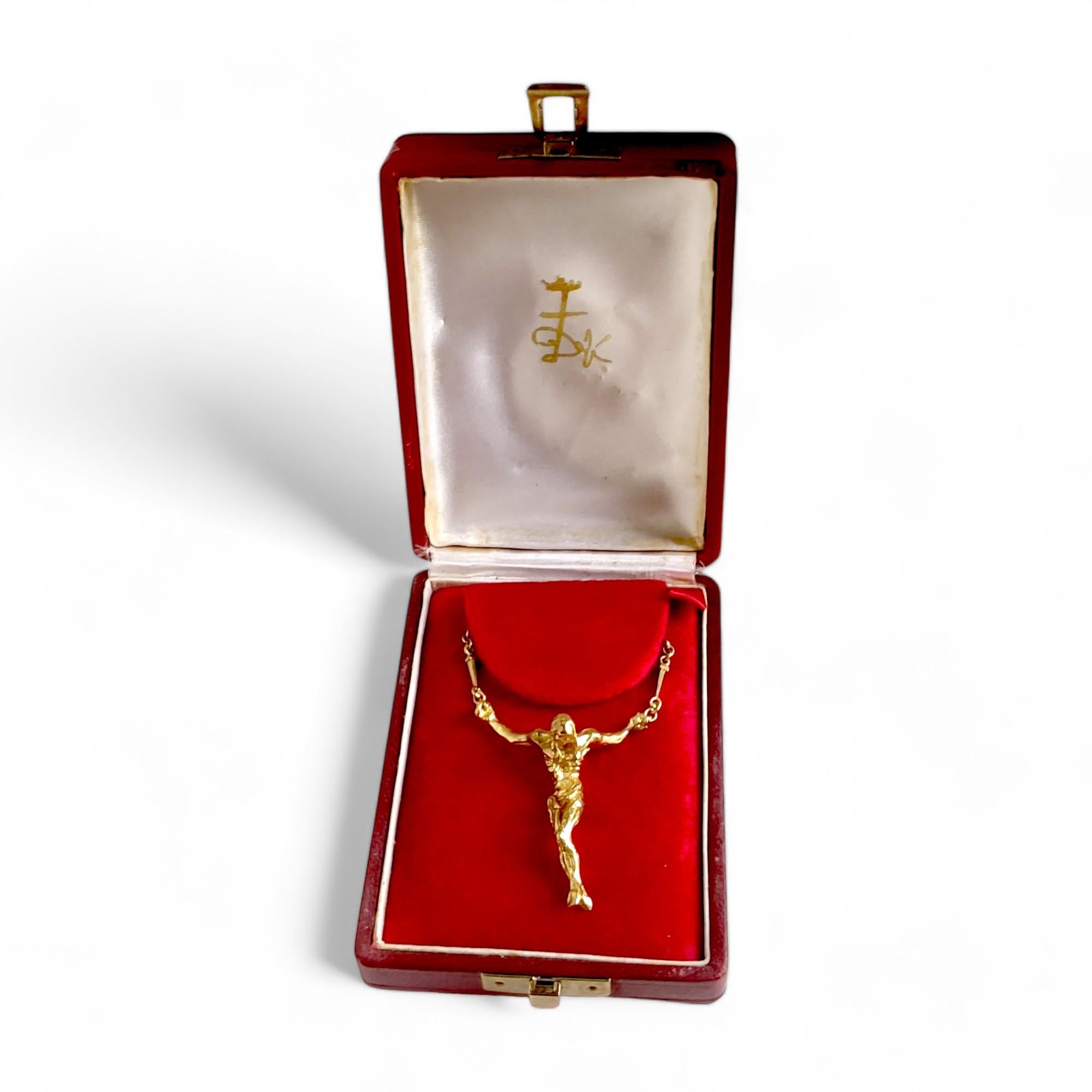Exclusive Dalí 18K solid gold 'St. John Cross' Necklace #A-821 - With Provenance For Sale 5