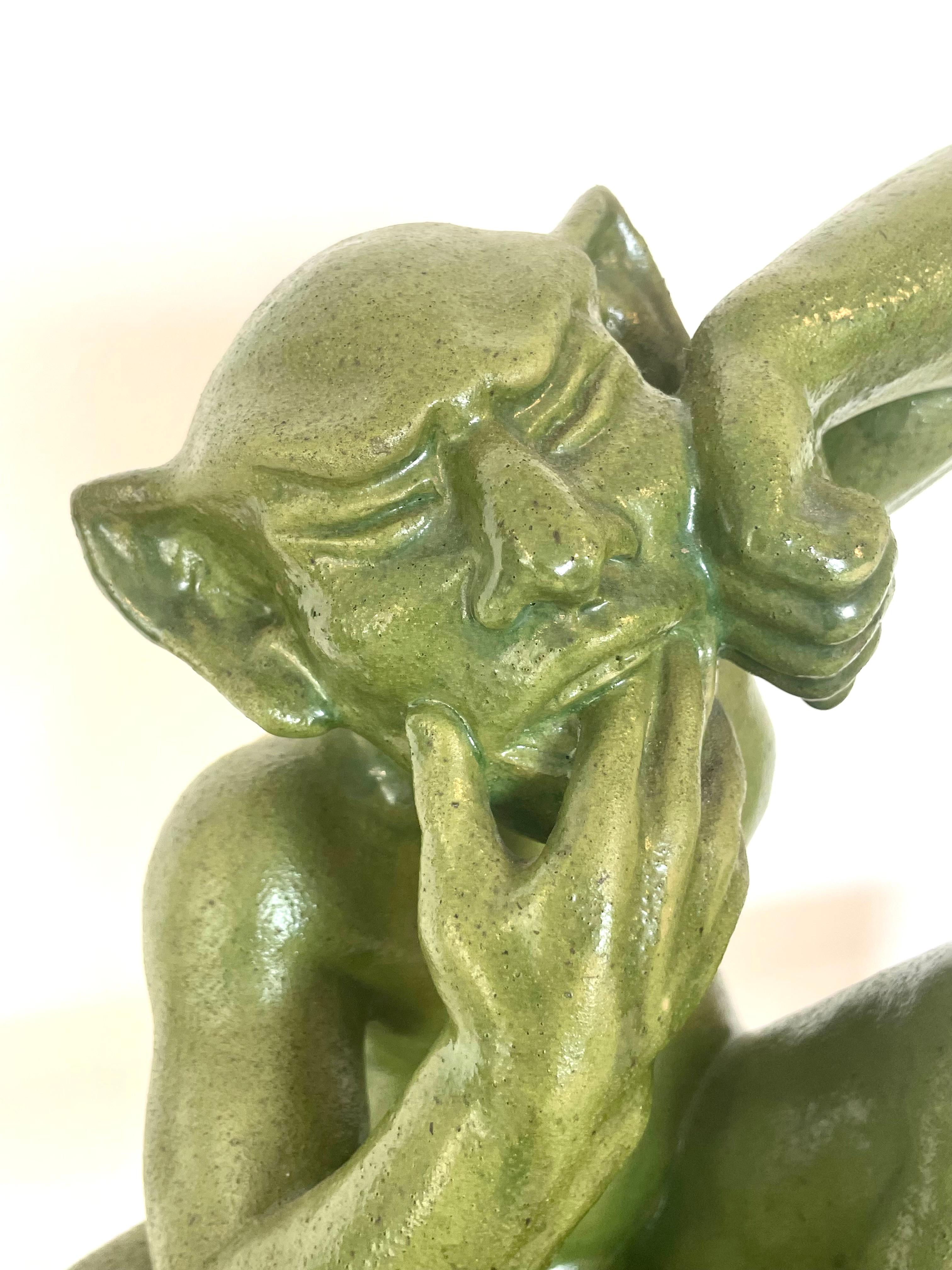 Original antike große einzigartige Skulptur eines Kobolds des dänischen Künstlers Anders Møller.
Anders Møller wohnte auf Fünen und wurde 1890 geboren. Er war Mitglied der dänischen Künstlergruppe 