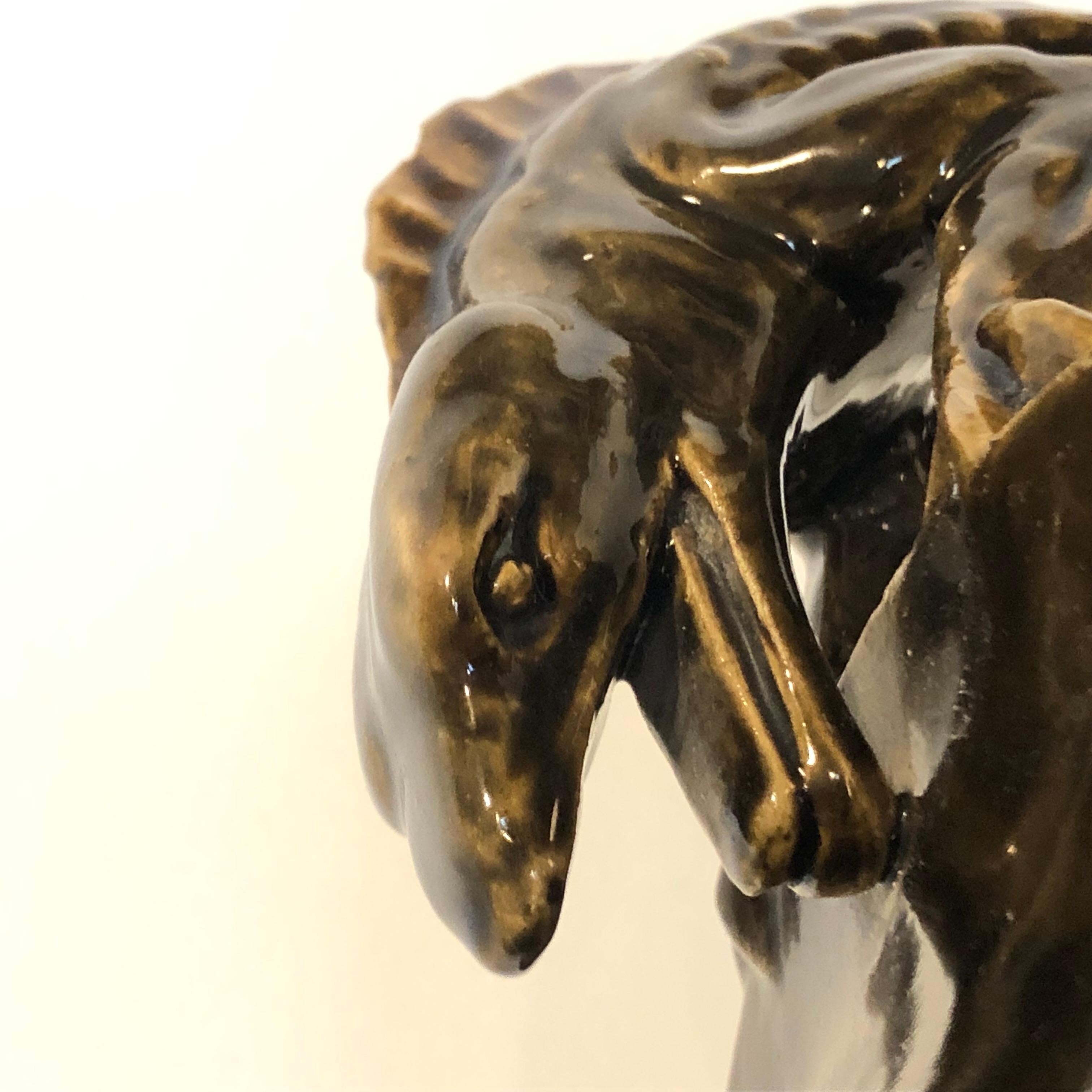 Exclusiva escultura danesa Jugend 1900 de cerámica artística con criaturas míticas Glaseado en venta