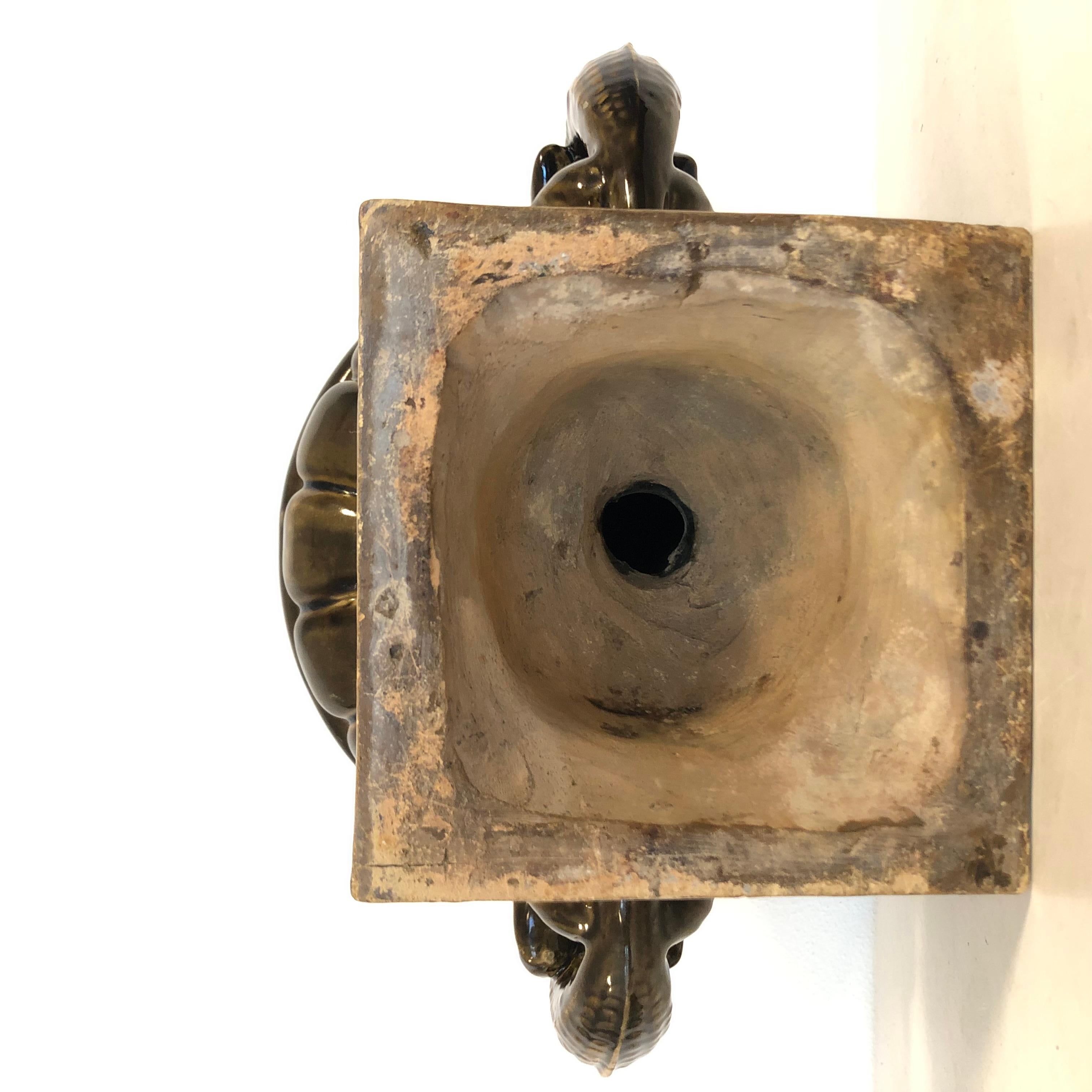 Exclusiva escultura danesa Jugend 1900 de cerámica artística con criaturas míticas siglo XX en venta