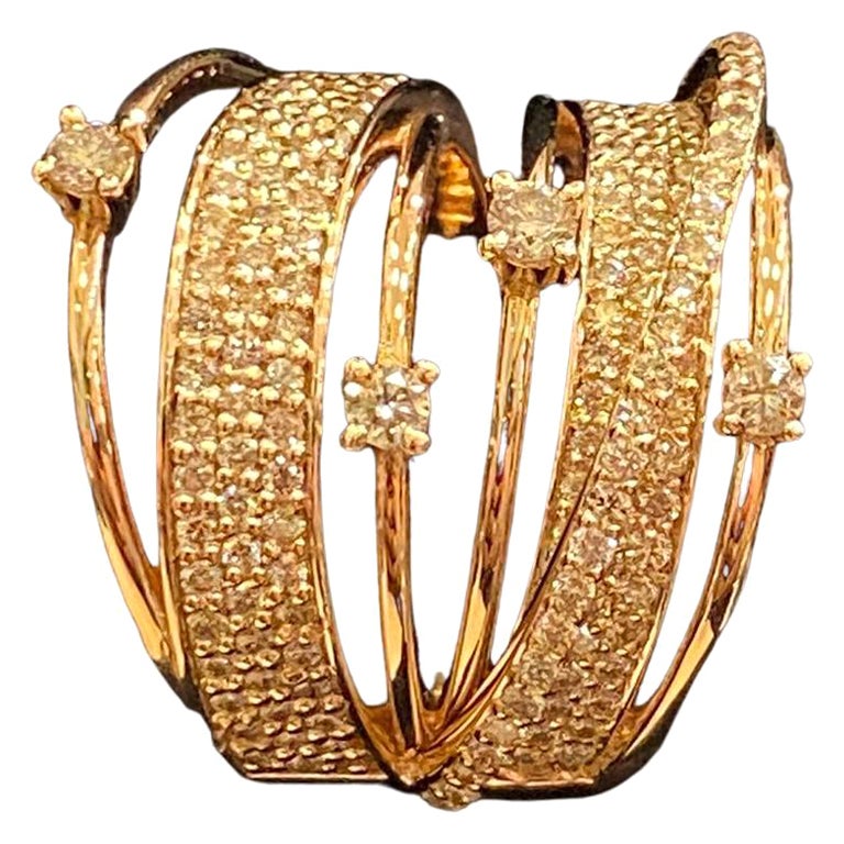 Exclusive Design in Gold with 1, 92 Ct of Diamonds