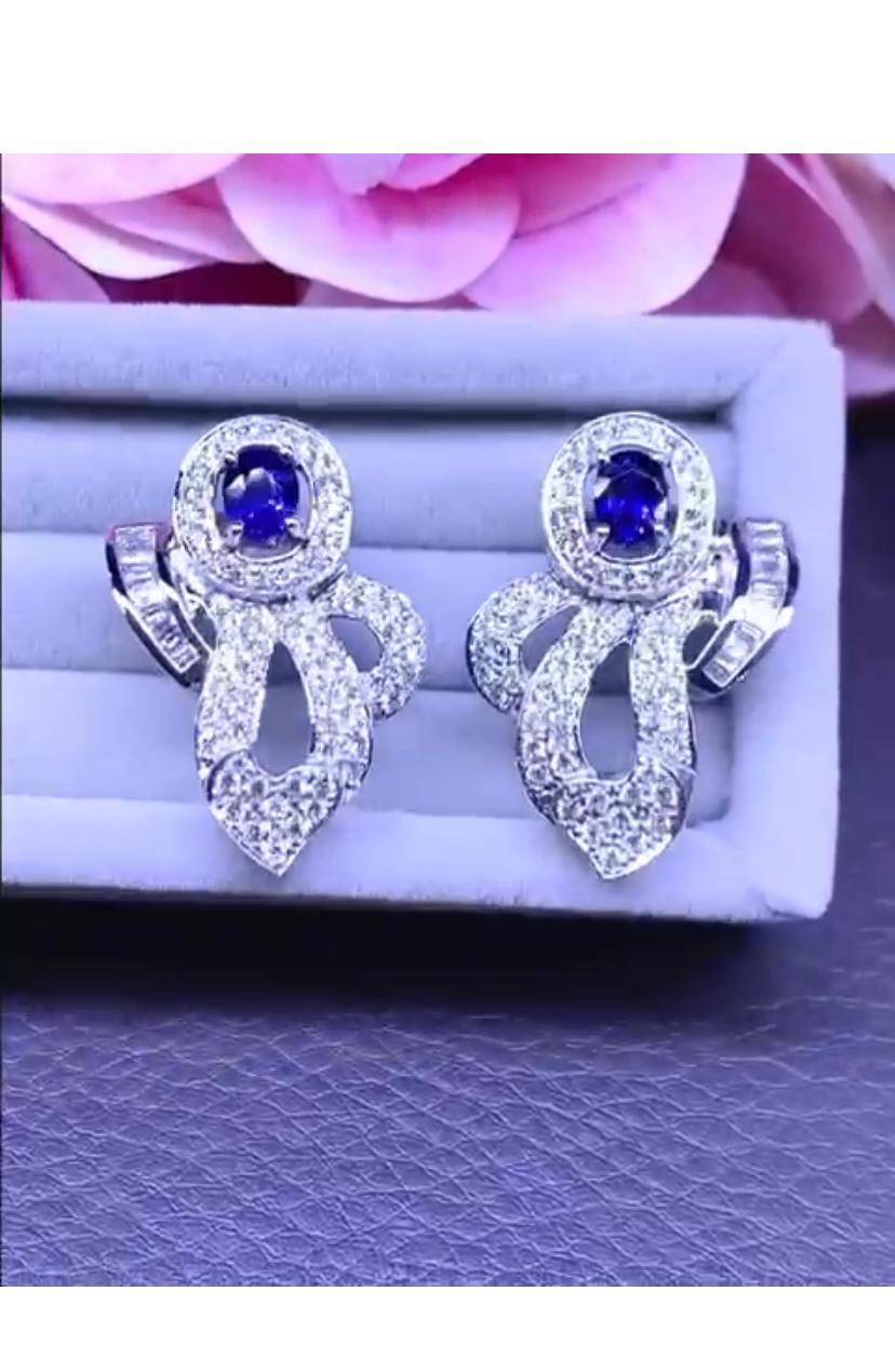 Women's or Men's Exclusive Design with 3.38 Carats of Ceylon Sapphires and Diamonds on Earrings For Sale