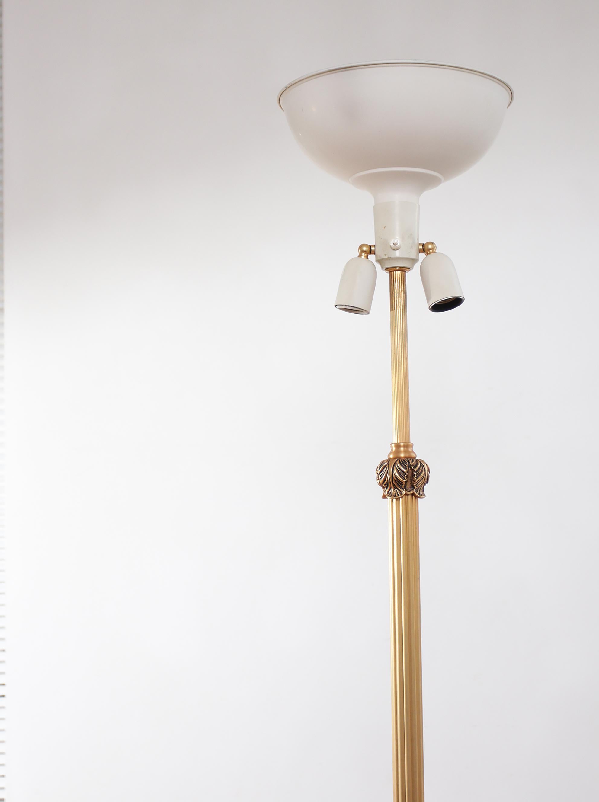 Exclusive Empire Style Gilt Metal Floor Lamp, 1950s In Good Condition For Sale In Boven Leeuwen, NL