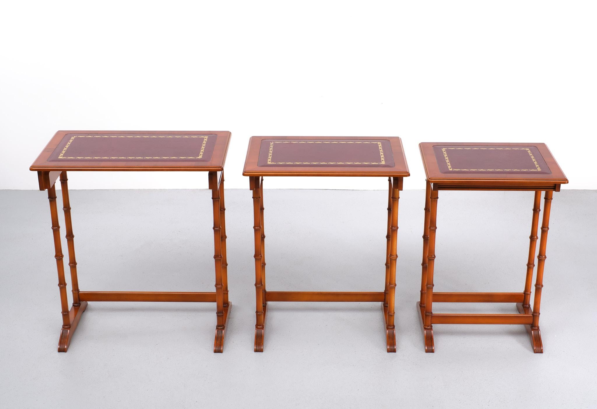   Exclusive English furniture  Cherry wood nesting tables  1970s  For Sale 6