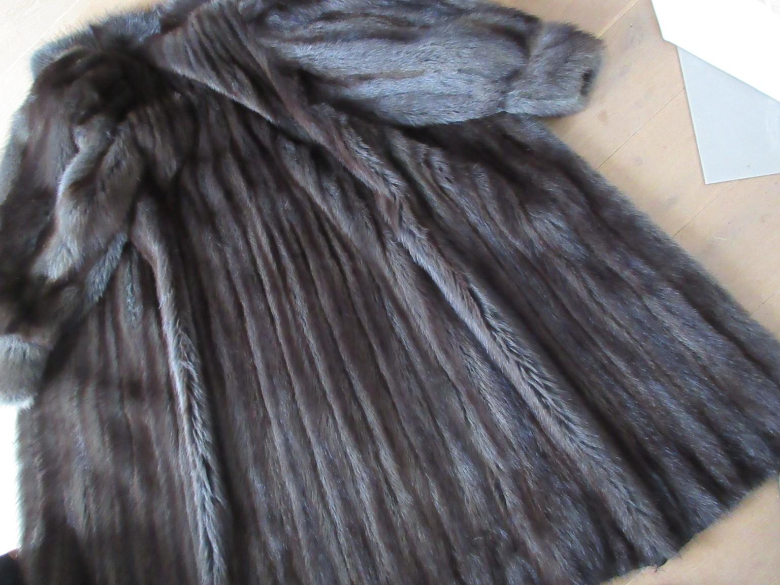 Esclusivo cappotto di pelliccia di zibellino Fisher in vendita 5