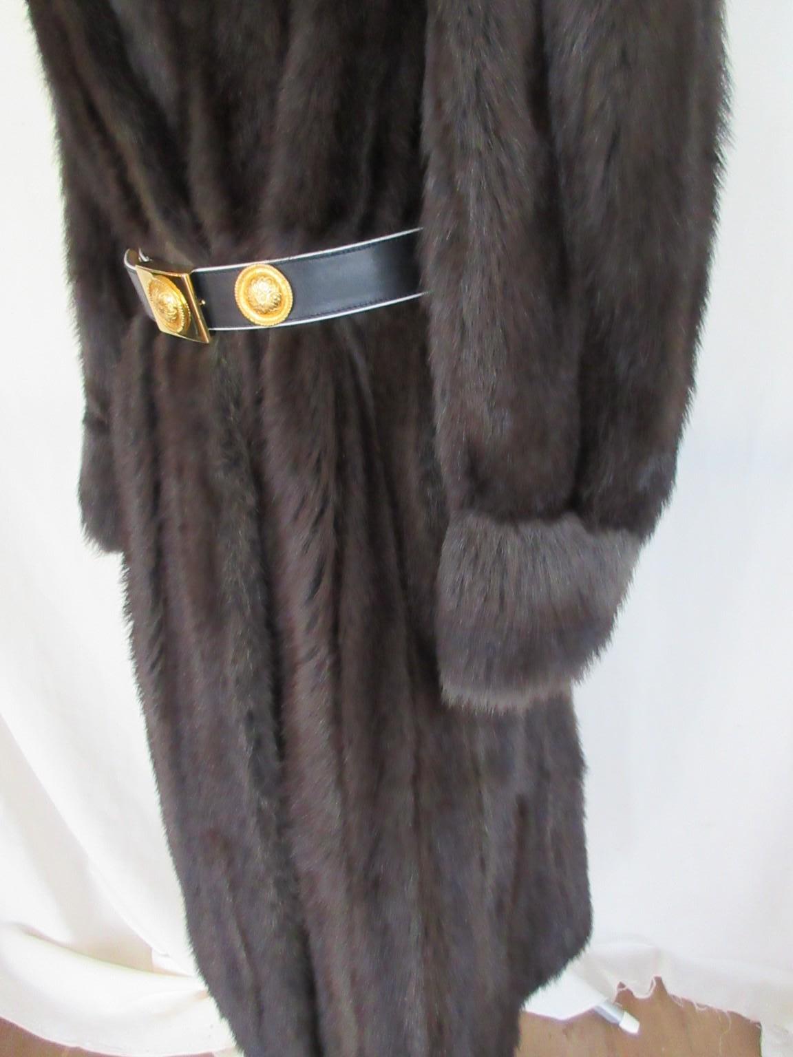 Nero Esclusivo cappotto di pelliccia di zibellino Fisher in vendita