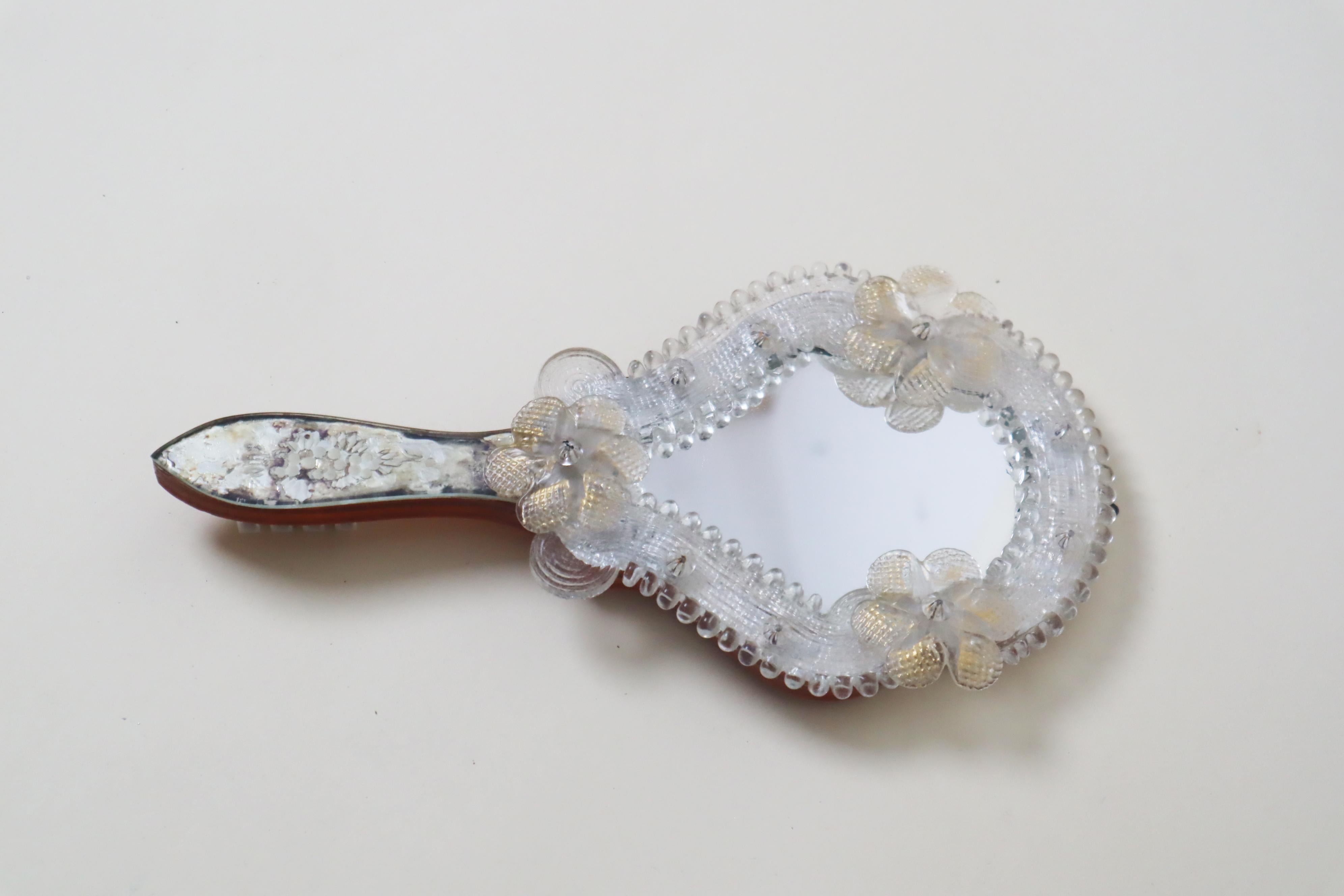 Miroir à main vénitien floral exclusif en verre de Murano, Italie années 1950 en vente 4