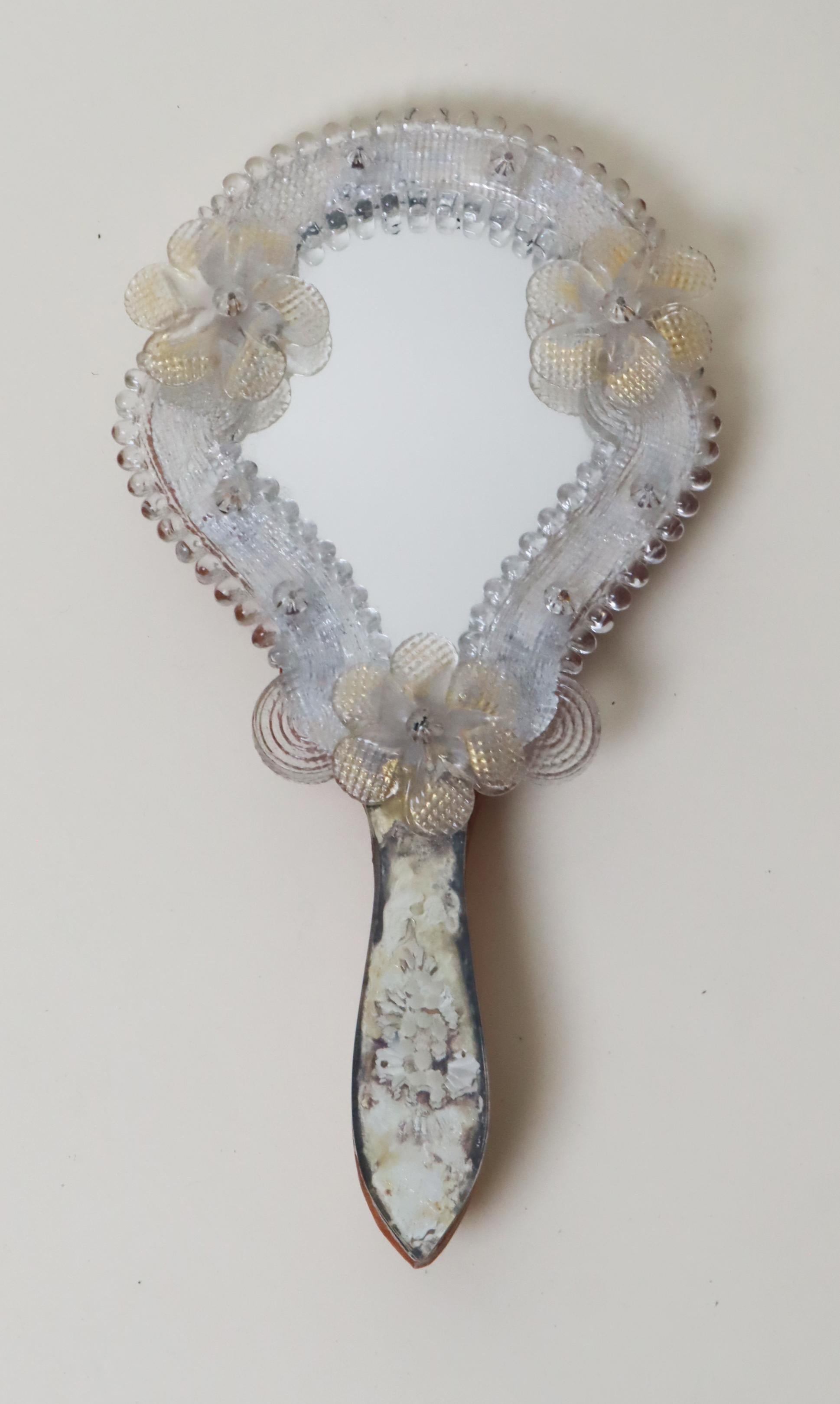 Miroir à main vénitien floral exclusif en verre de Murano, Italie années 1950 Bon état - En vente à Hannover, DE