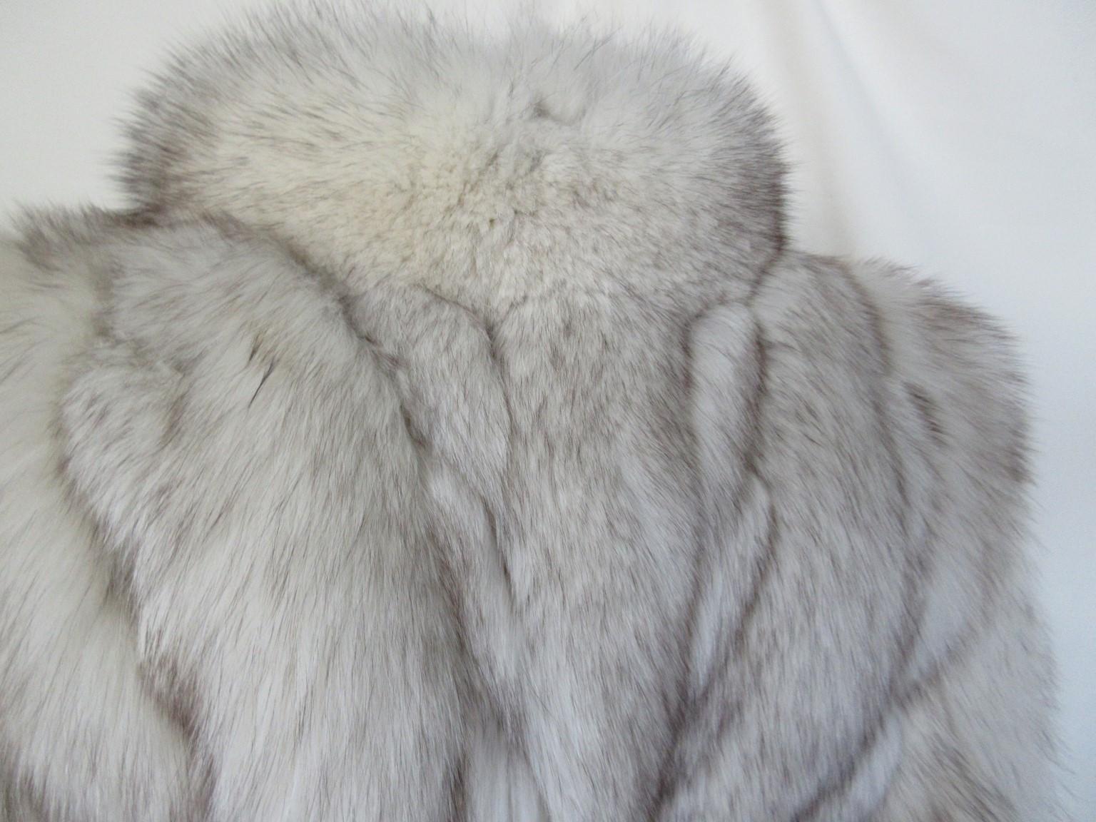 Exclusive Fox White Fur Coat For Sale 1