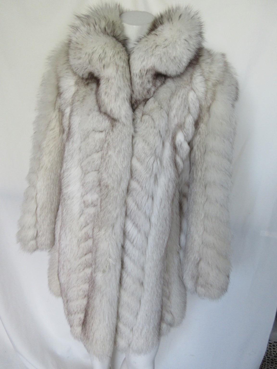 Exclusive Fox White Fur Coat For Sale 2