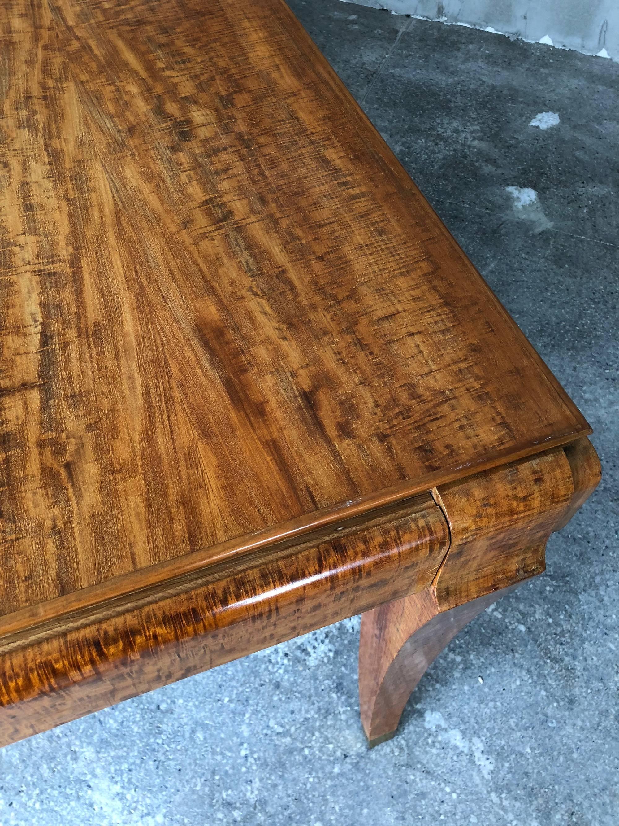 Exclusive French Dining Art Deco Eucalyptus Table in the style of Gio Ponti For Sale 13