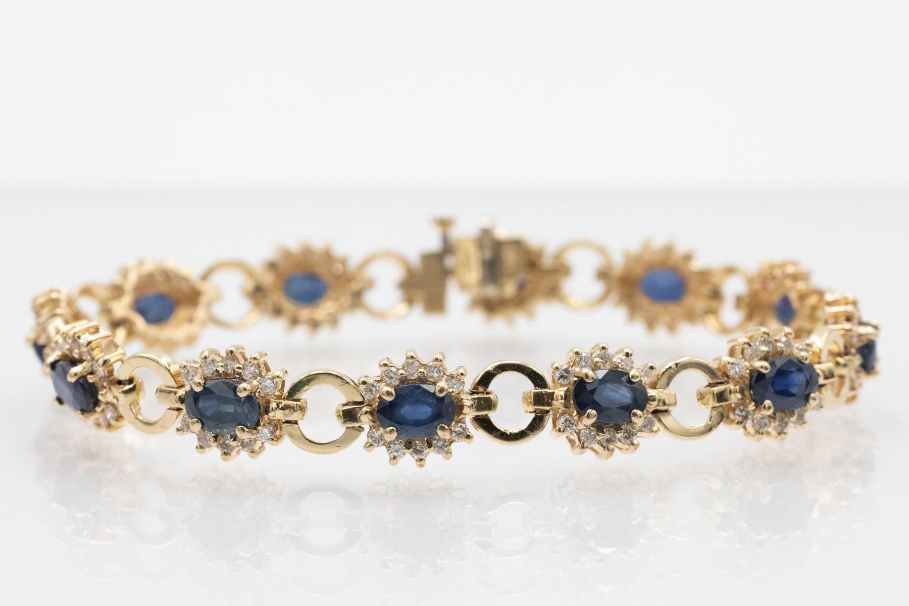 Bracelet exclusif en or avec saphirs et diamants Excellent état - En vente à Chorzów, PL