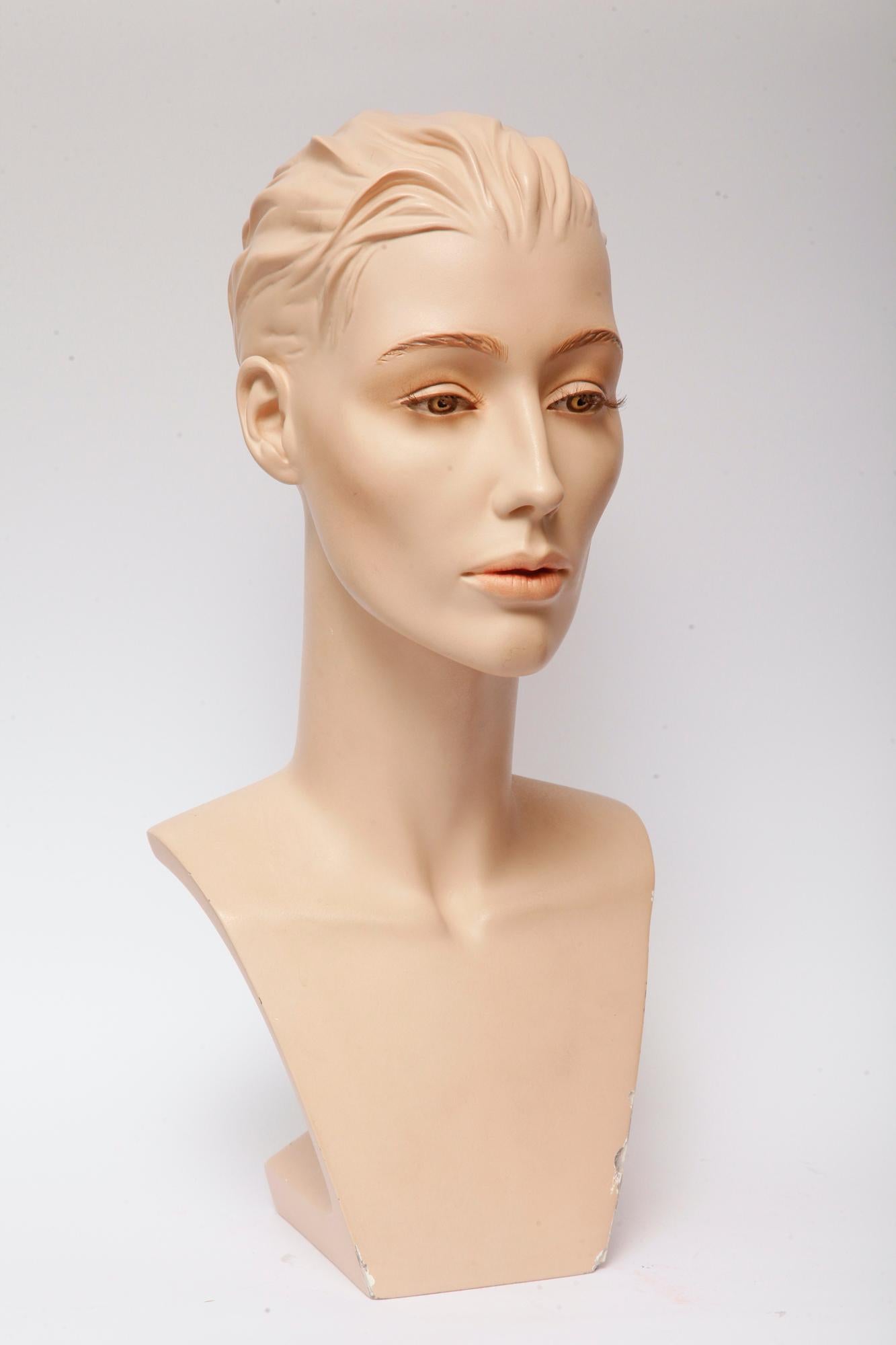Exclusive Gypsum Mannequin Bust for Necklaces, Art Deco, Austria, 1950s For Sale 6