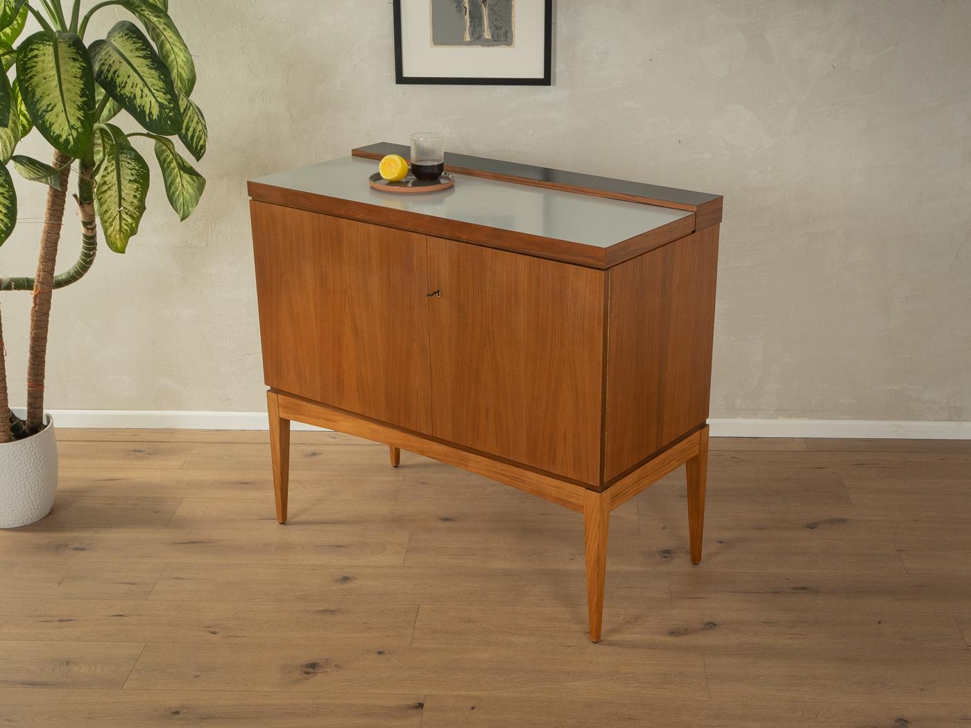 Exklusive Wohnbar im Angebot 2