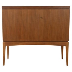 Exclusive home bar