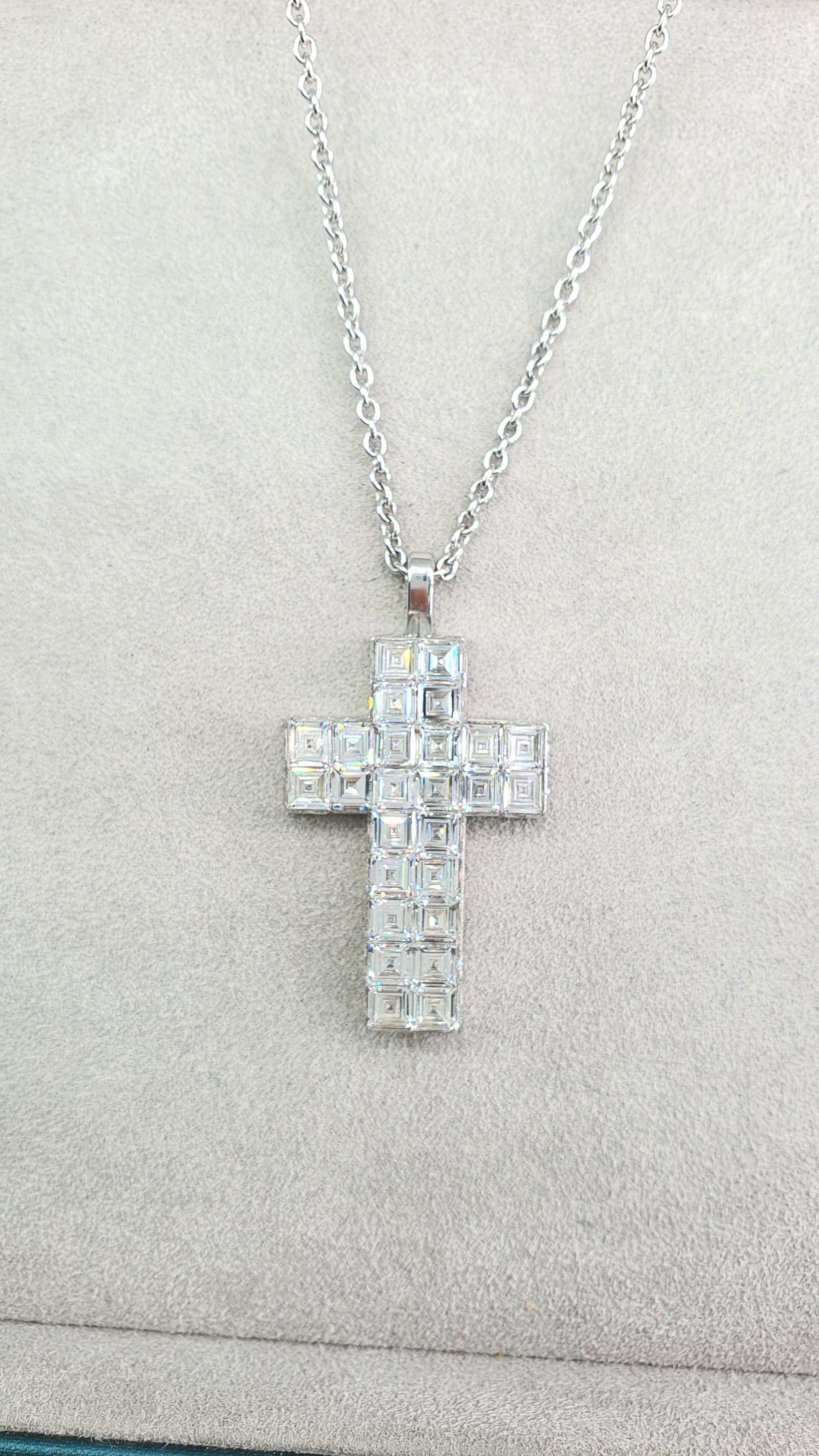 Exclusive Invisible Setting 9.8 Carat Diamond 18K White Gold Cross For Sale 2