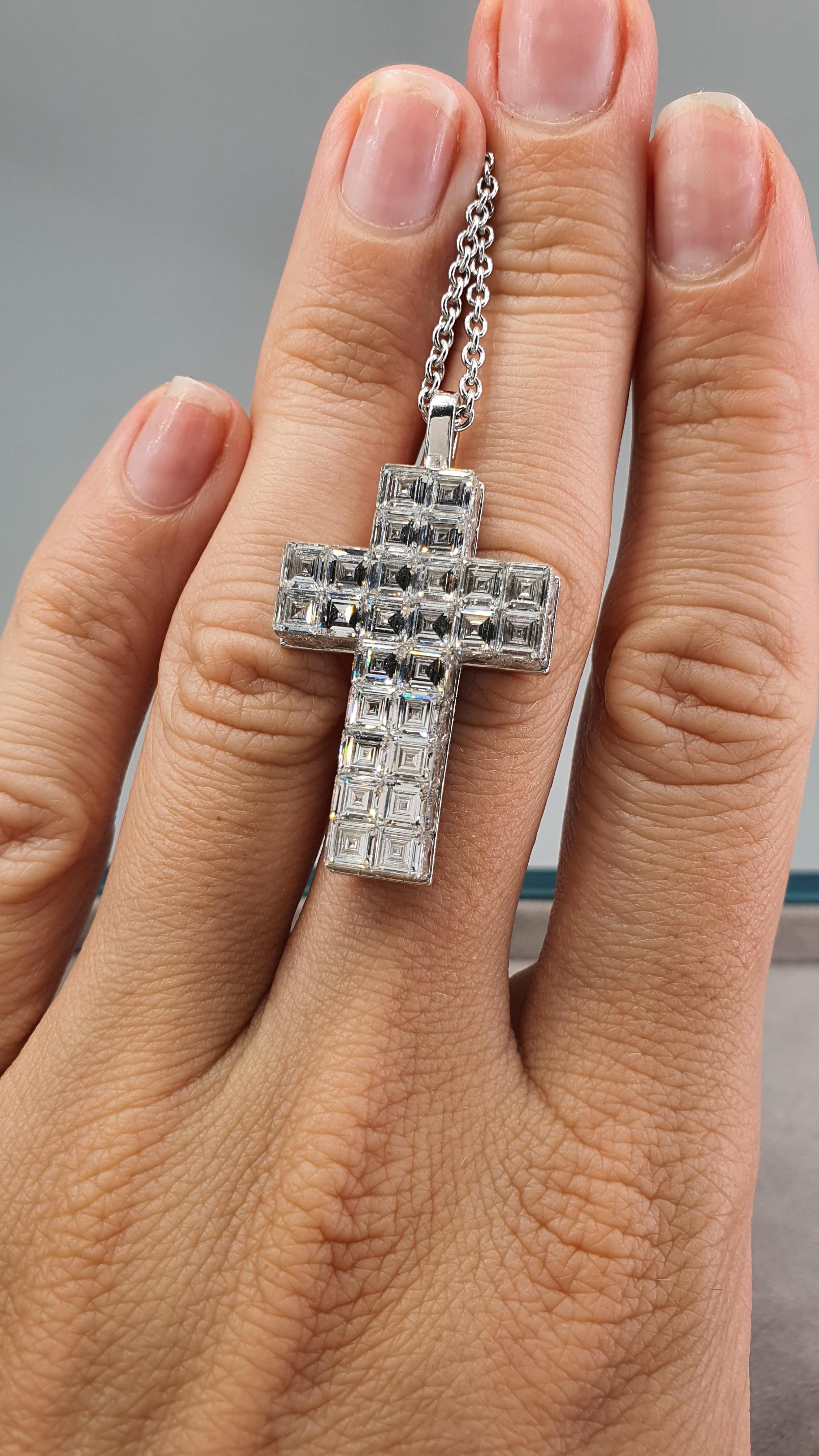Exclusive Invisible Setting 9.8 Carat Diamond 18K White Gold Cross For Sale 1