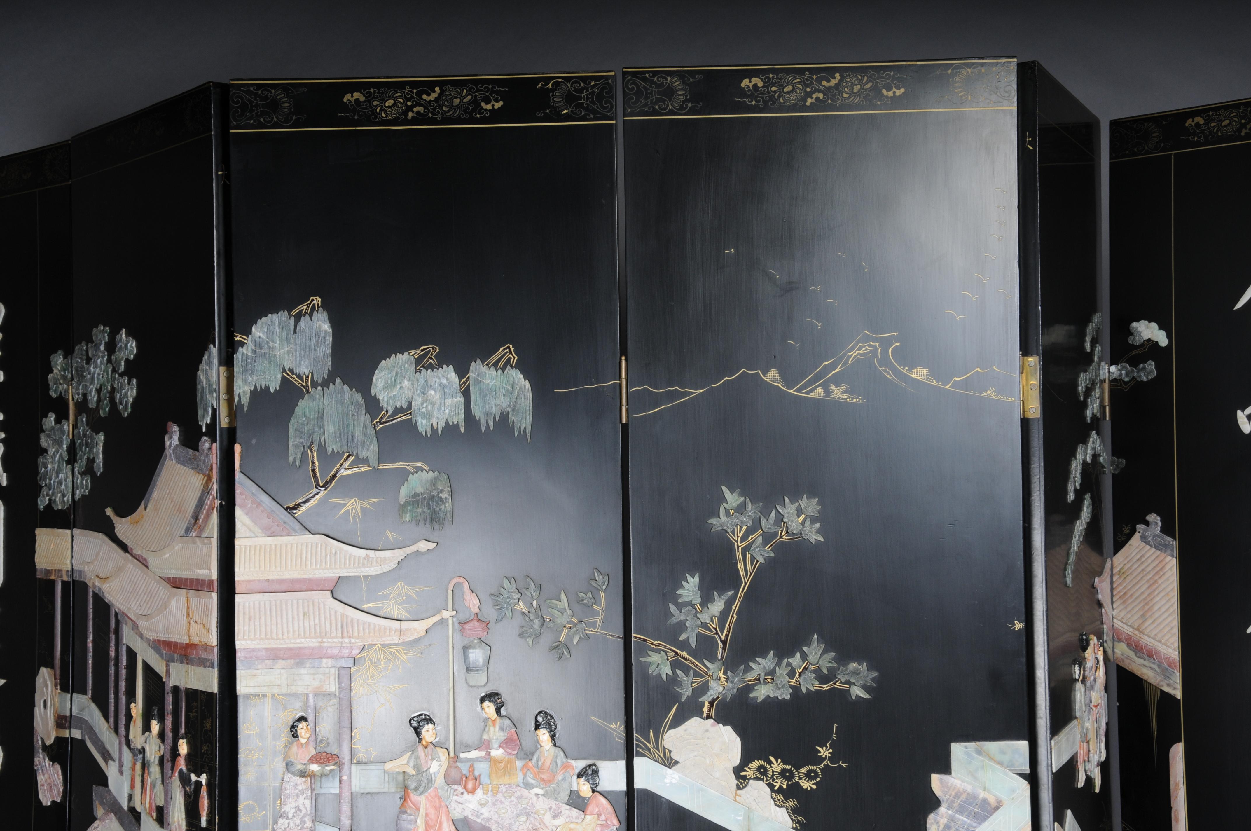 Exclusive Japanese screen/room divider made of black lacquer, painted and inlaid For Sale 4