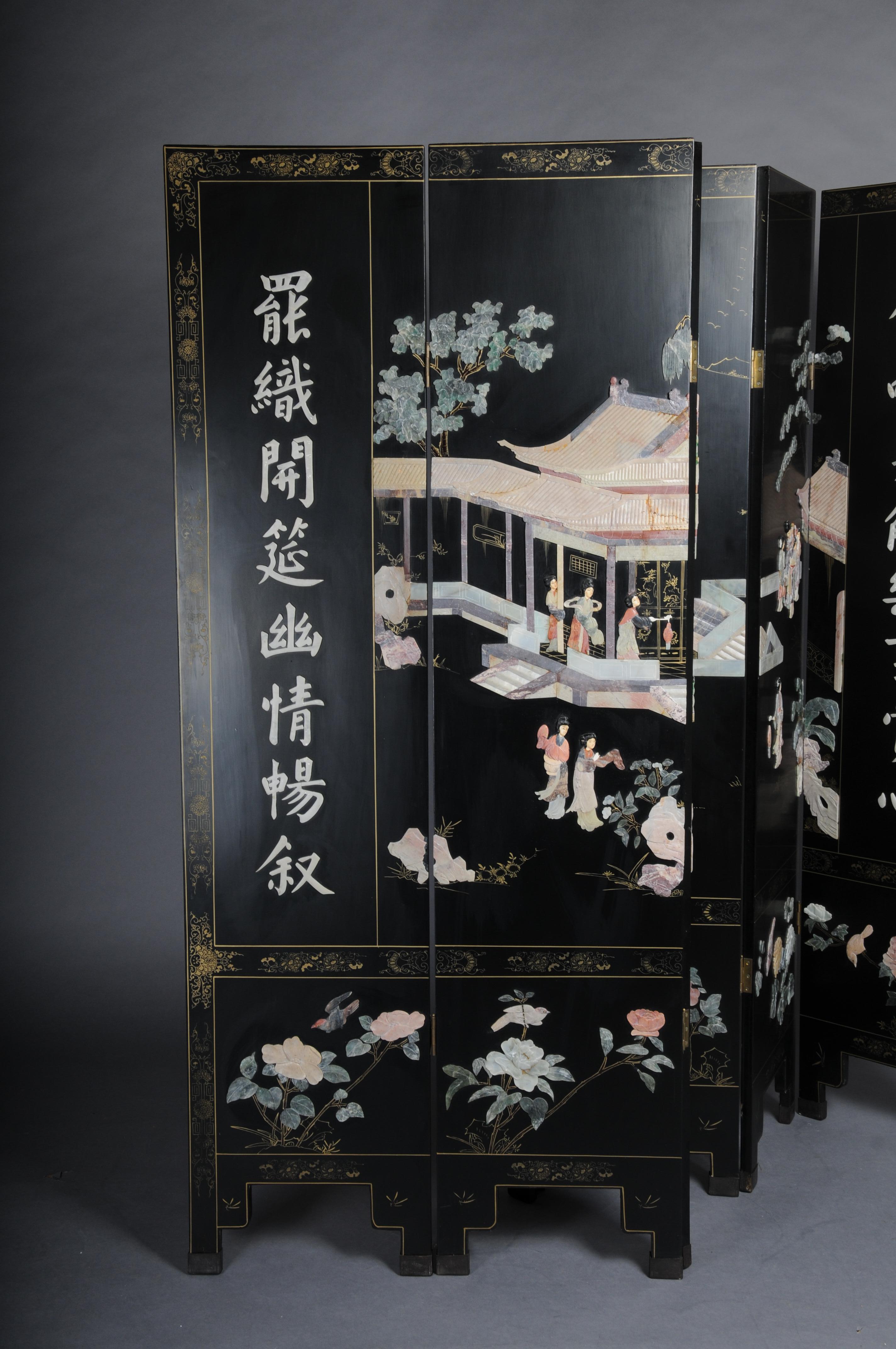 Exclusive Japanese screen/room divider made of black lacquer, painted and inlaid For Sale 8